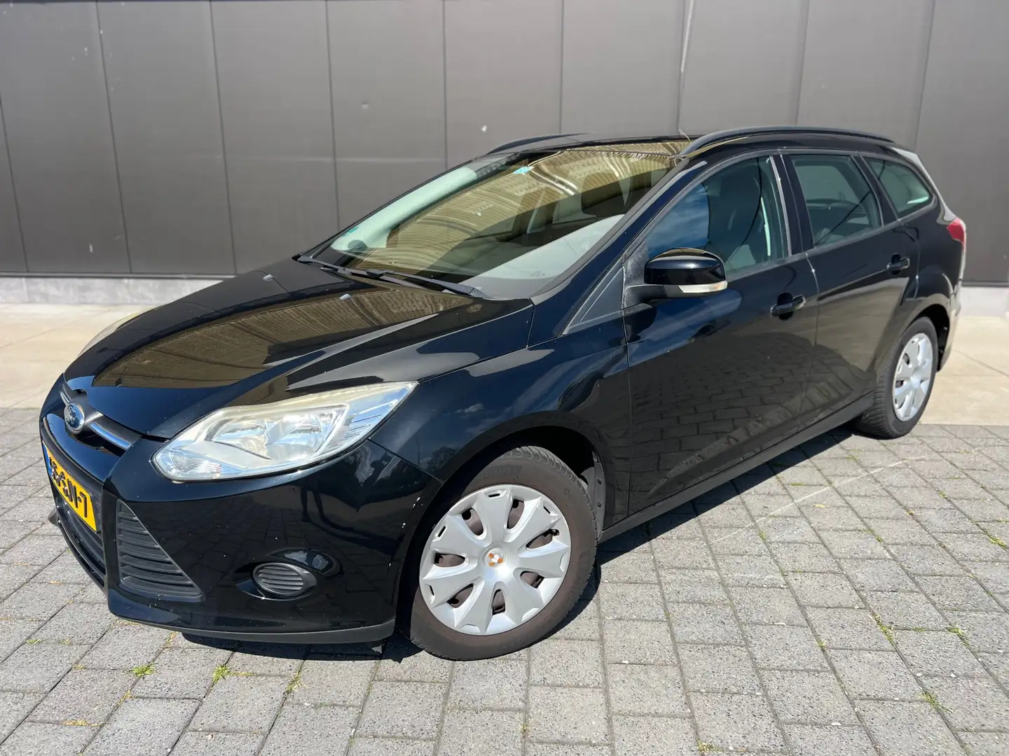 Ford Focus Wag. 1.6 TI-VCT |Navi|Cruise|Airco|Distr vv|Bluet| Zwart - 2
