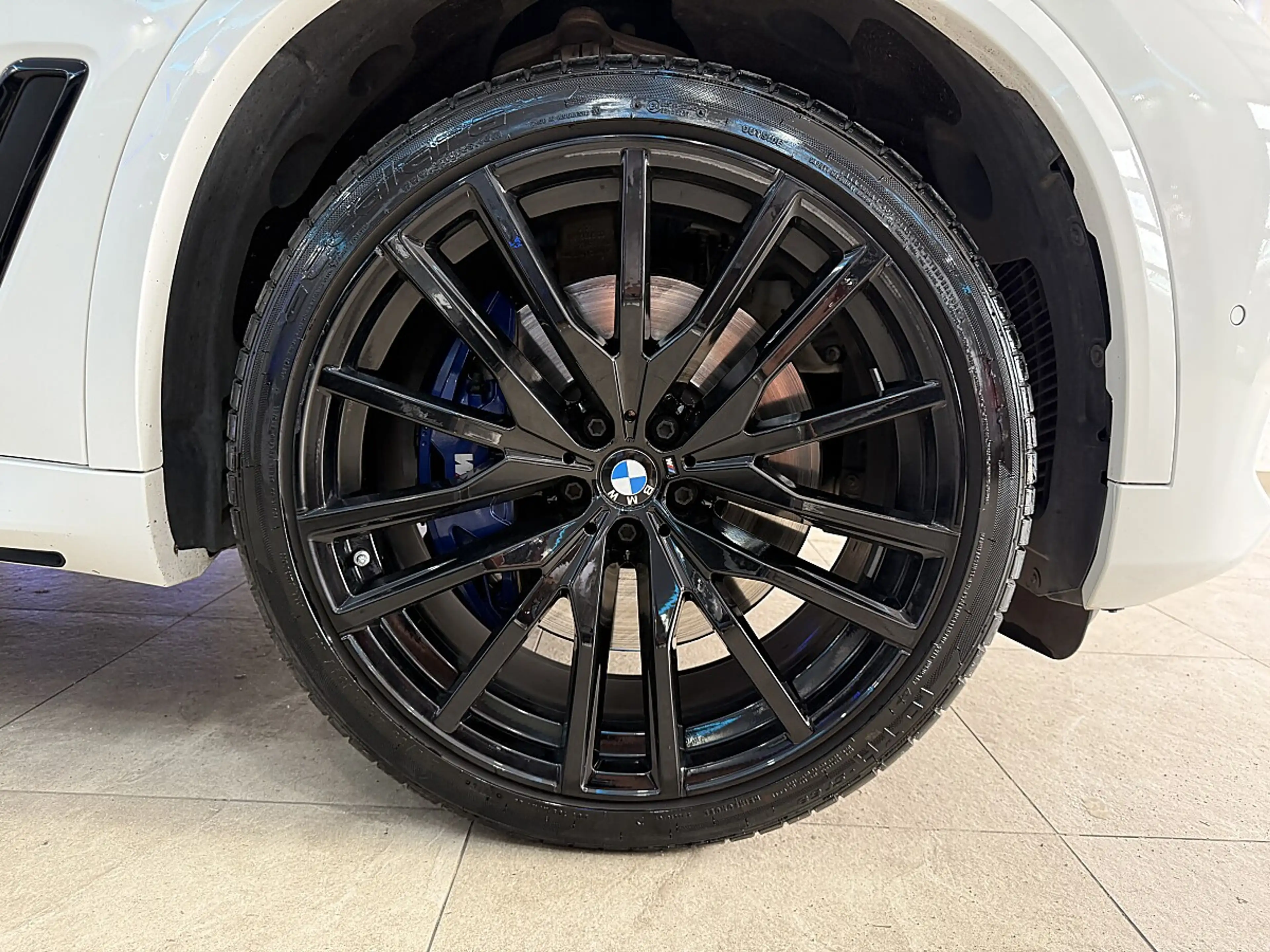 BMW X5 xDrive30d Aut.*M-SPORT*SKY-LOUNGE*7-SITZER*MASS... — photo 9