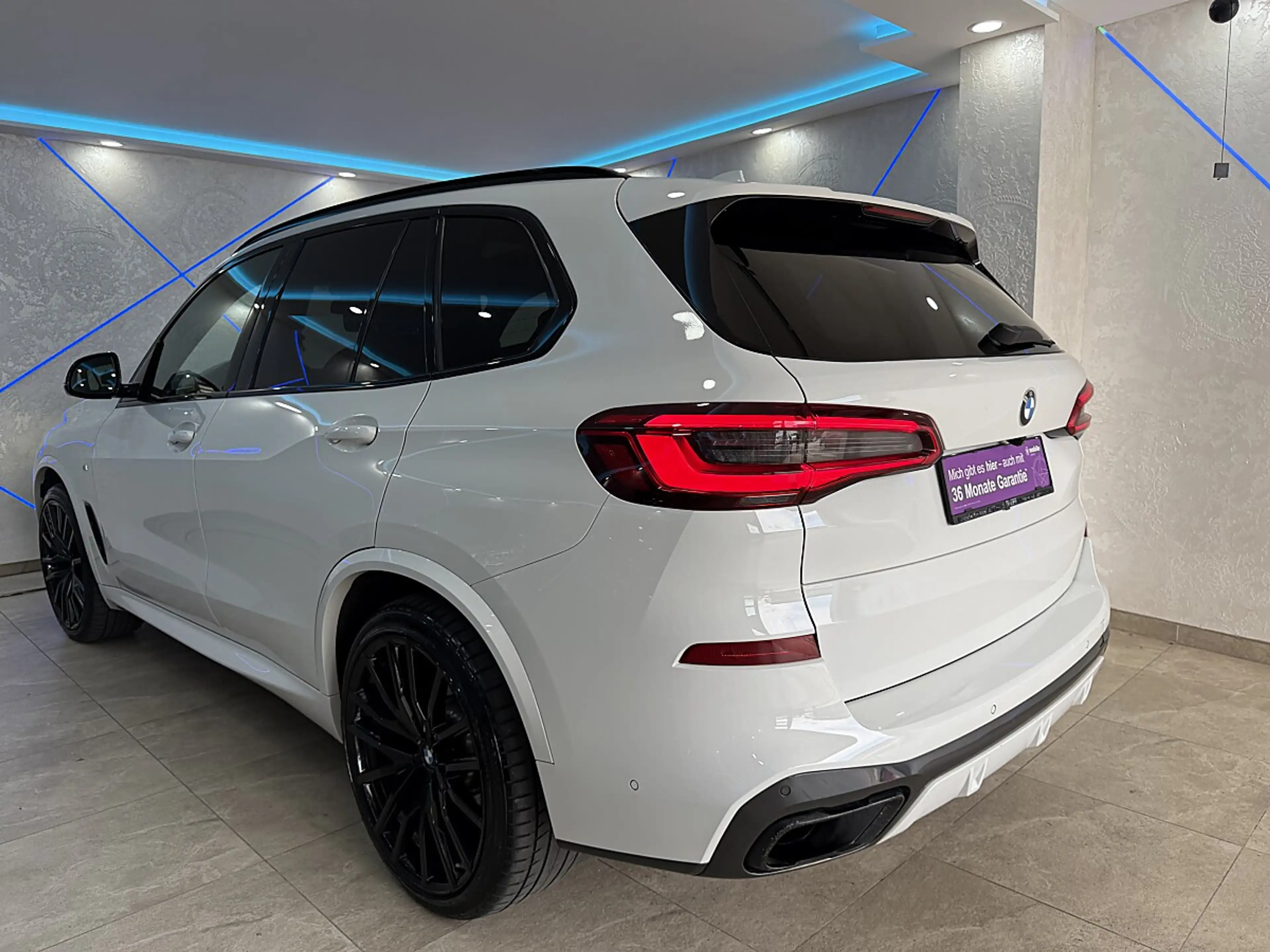 BMW X5 xDrive30d Aut.*M-SPORT*SKY-LOUNGE*7-SITZER*MASS... — photo 11