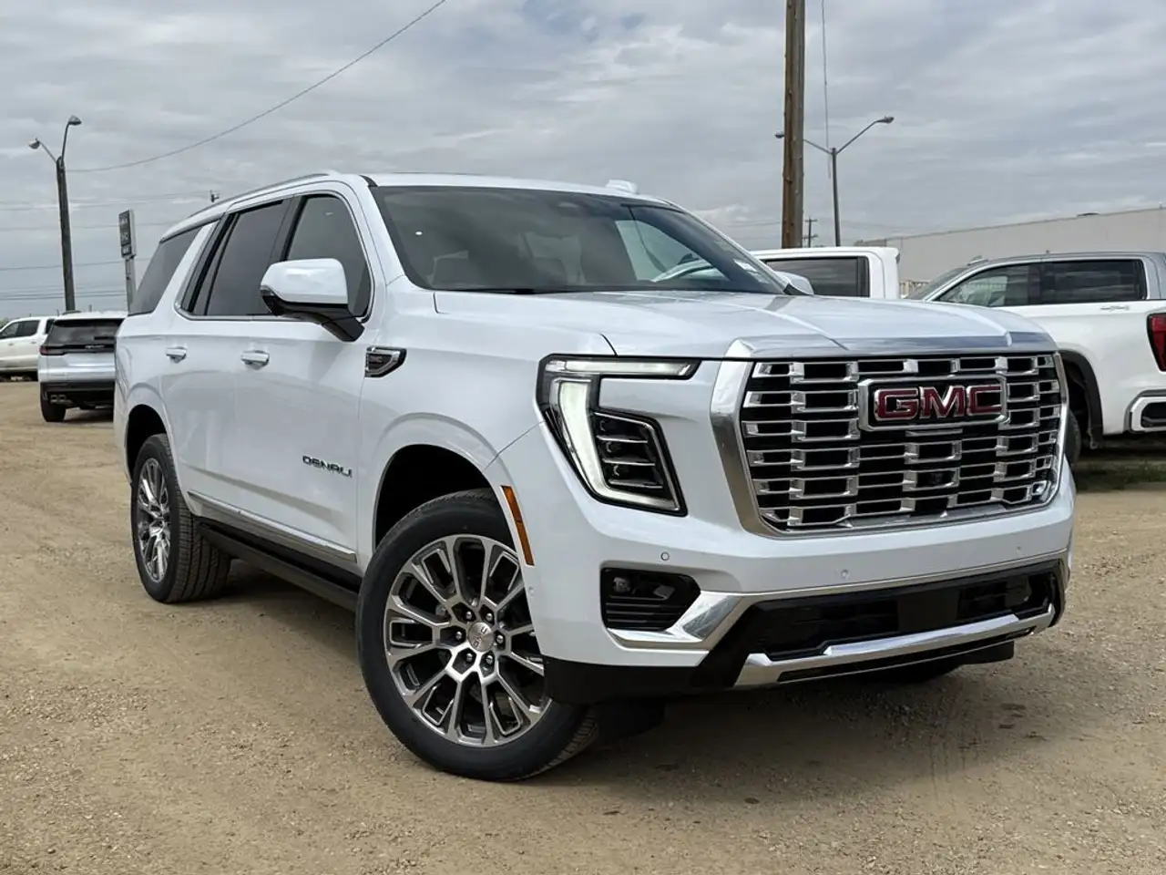 GMC Yukon снимка GMC Yukon