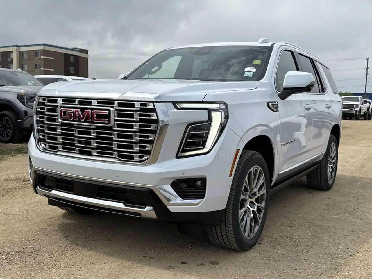 GMC Yukon снимка GMC Yukon