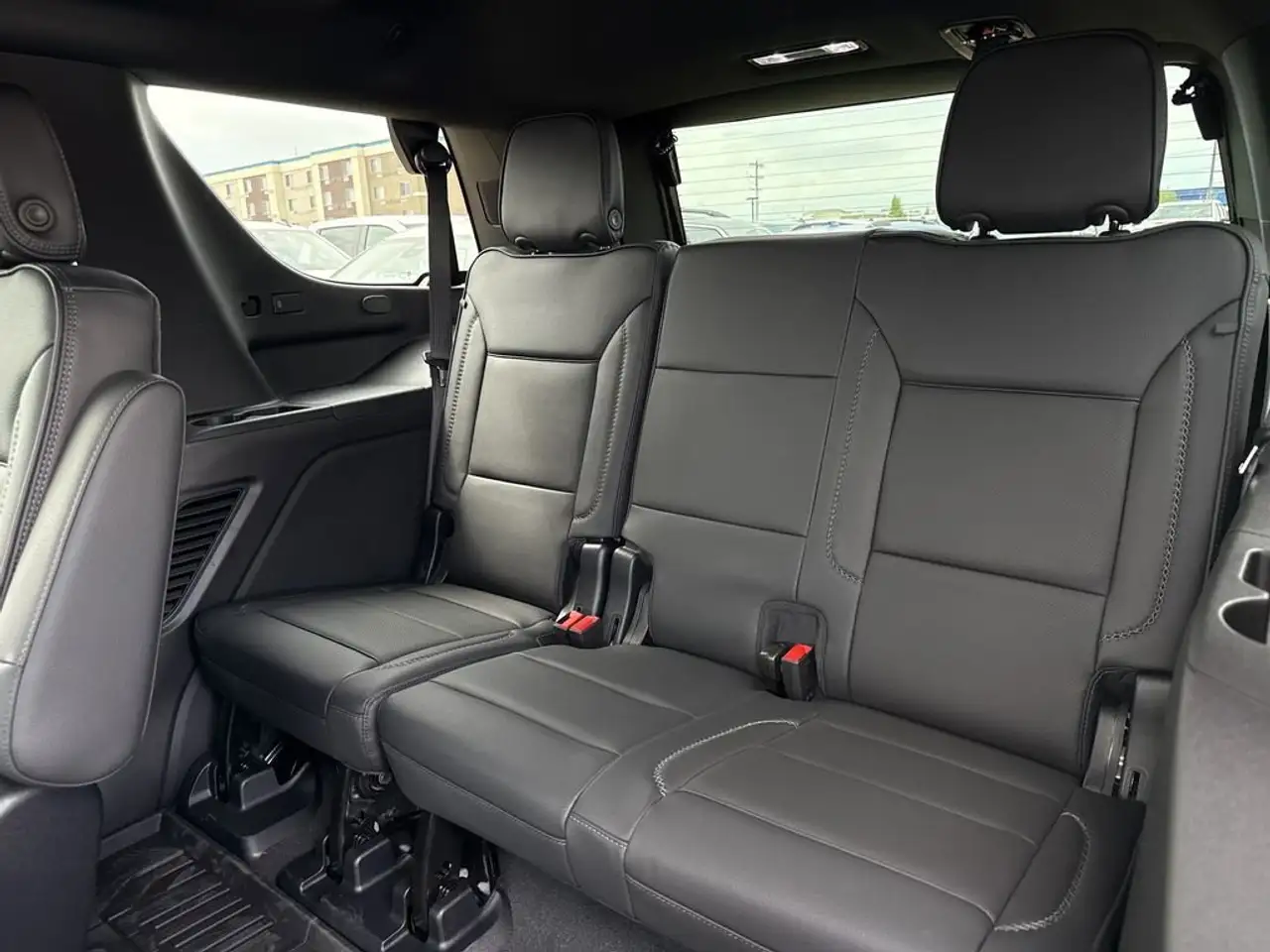 GMC Yukon снимка GMC Yukon