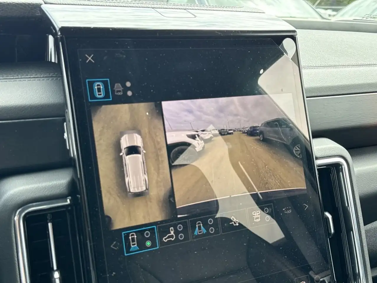 GMC Yukon снимка GMC Yukon