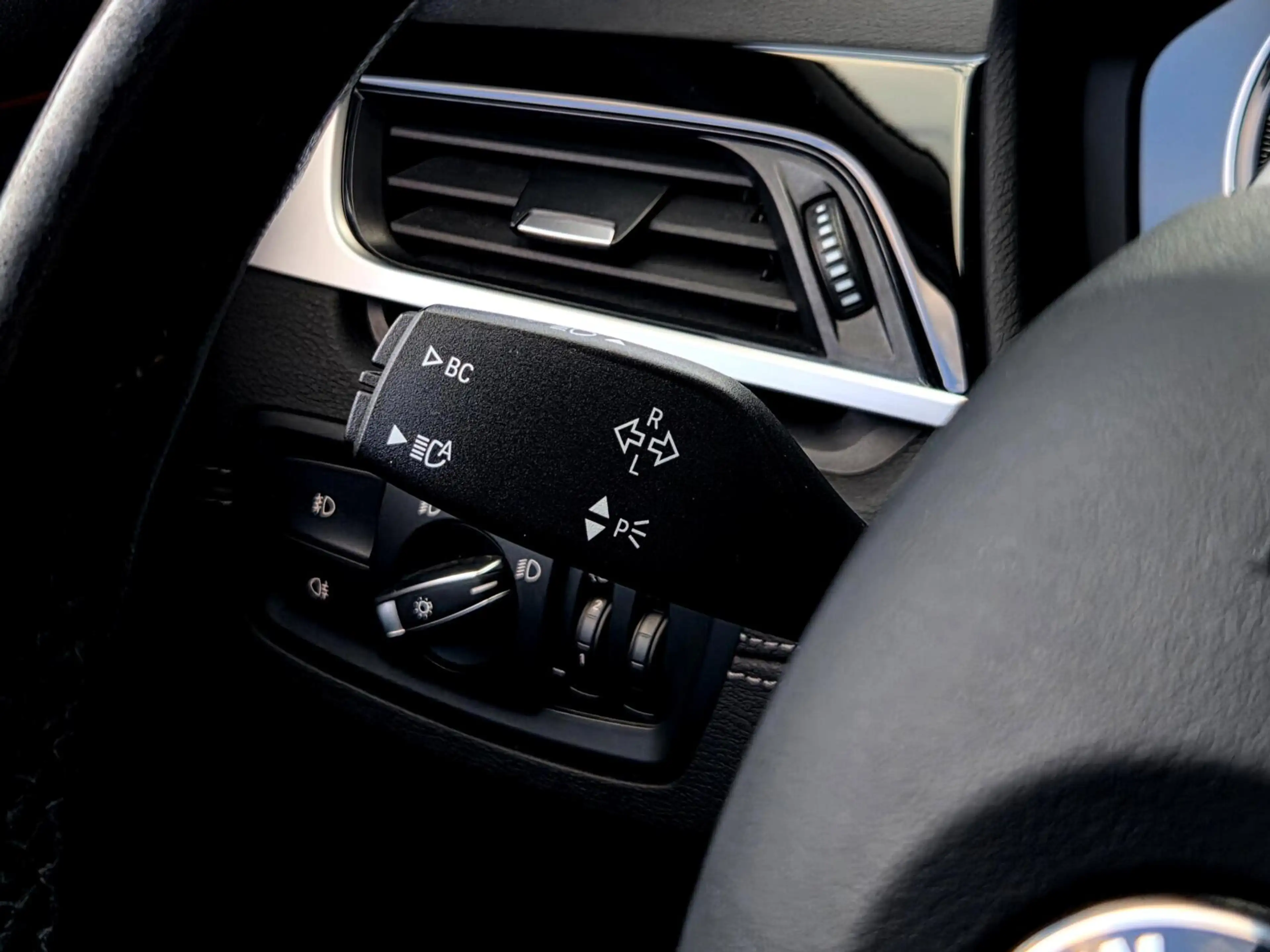 BMW X1 xDrive25e 220PK Executive Automaat |Pano|Clima|Tre — photo 35