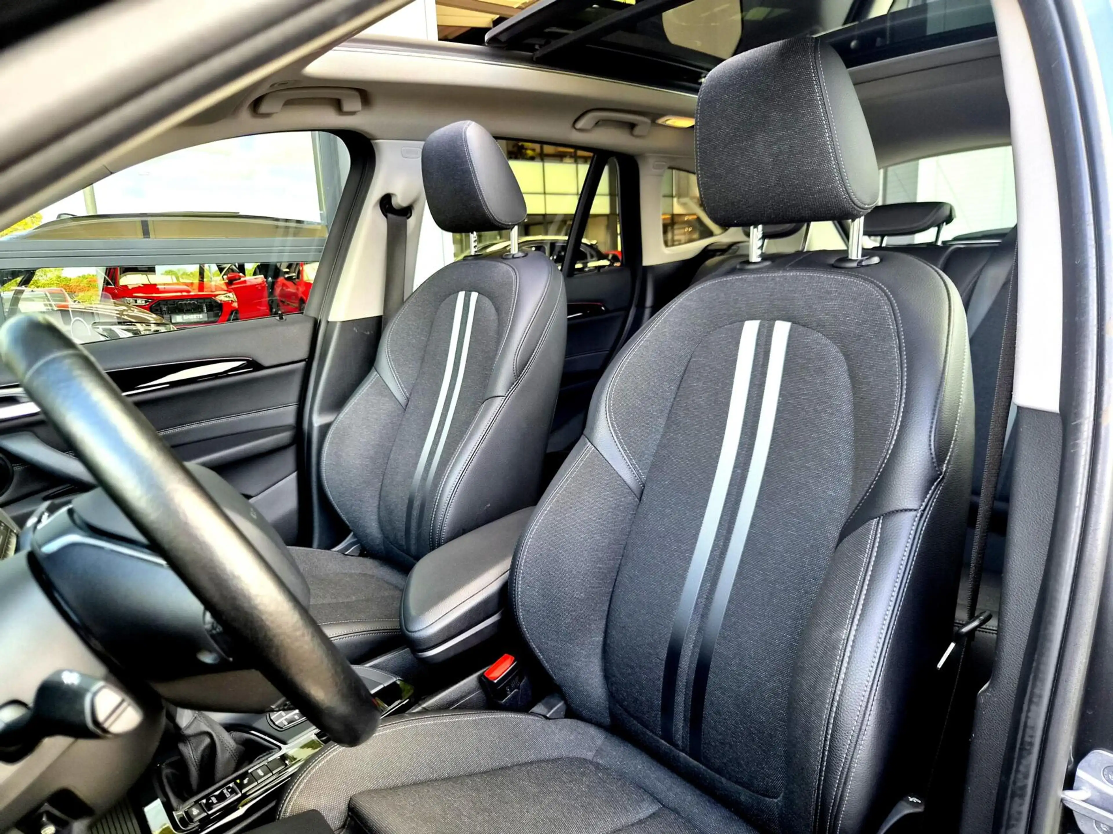 BMW X1 xDrive25e 220PK Executive Automaat |Pano|Clima|Tre — photo 28
