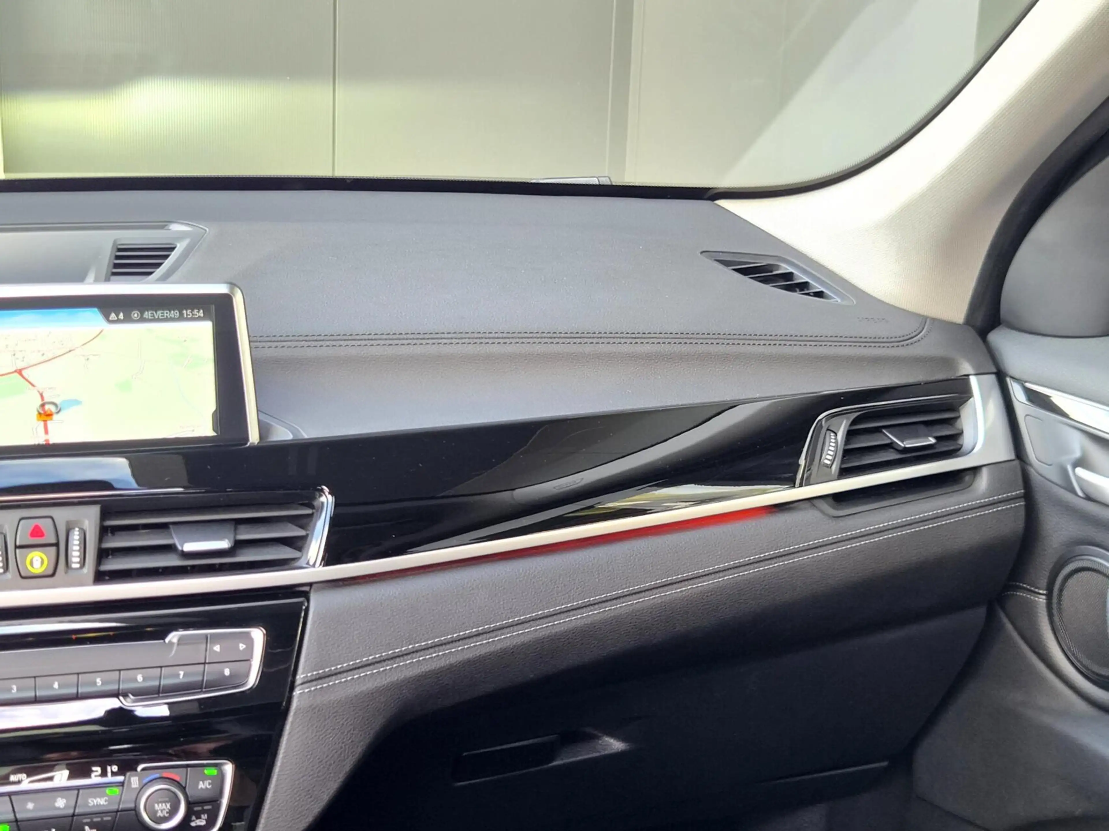 BMW X1 xDrive25e 220PK Executive Automaat |Pano|Clima|Tre — photo 17