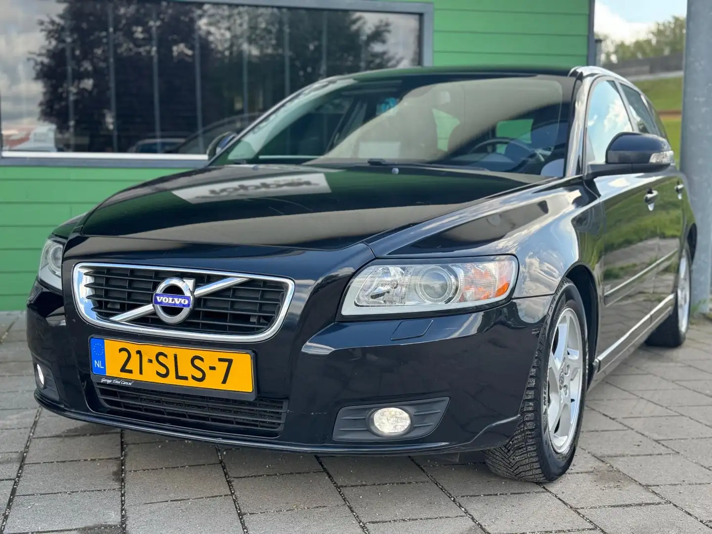 Volvo V50 1.6 D2 S/S Limited Edition / Navi / CruiseControl crna - 2
