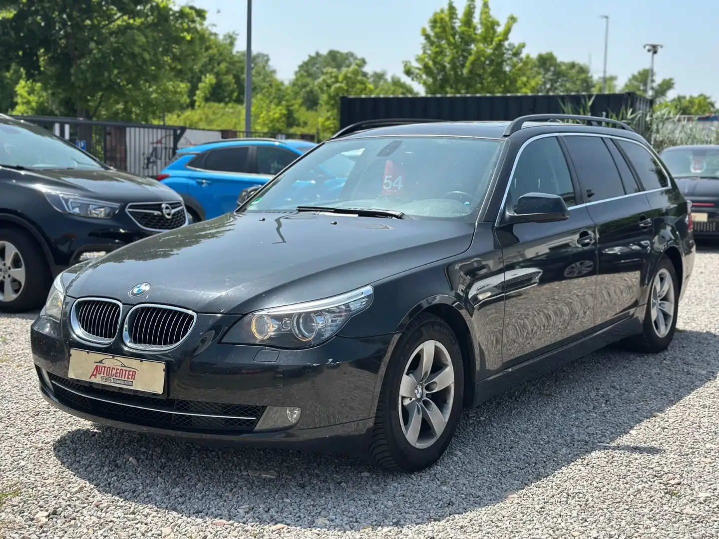 BMW 525 d Touring/Bi-Xenon/Panora/leder/Temp/Navi/ Fekete - 1