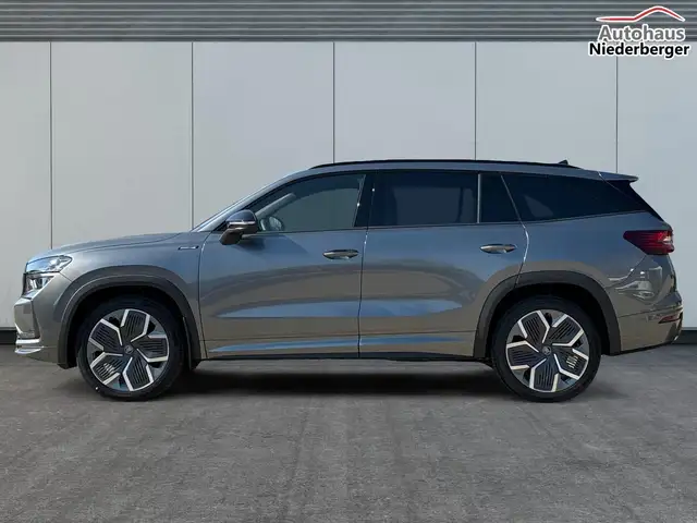 Skoda Kodiaq Sportline 4x4+AHK+PANO+KAMERA+EL. HECKKL.+PDC+2... Ansicht 2