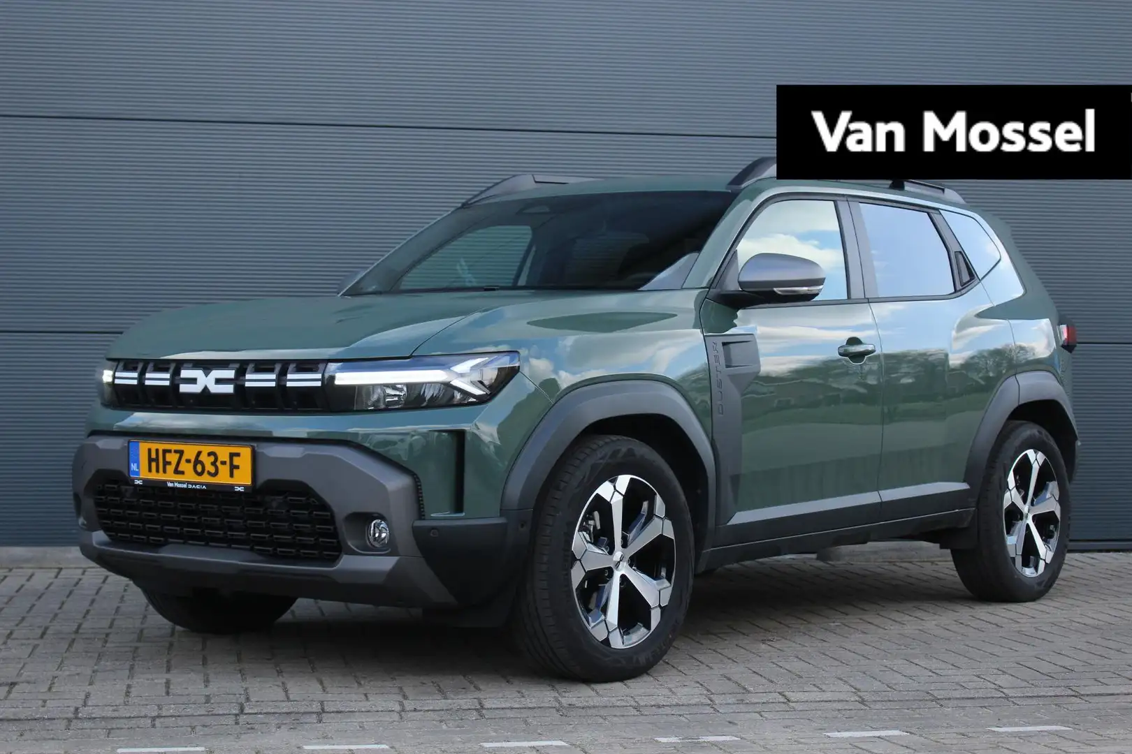 Dacia Duster 1.6 Hybrid 140Pk Journey | Navigatie | Stoelverwar Grijs - 1