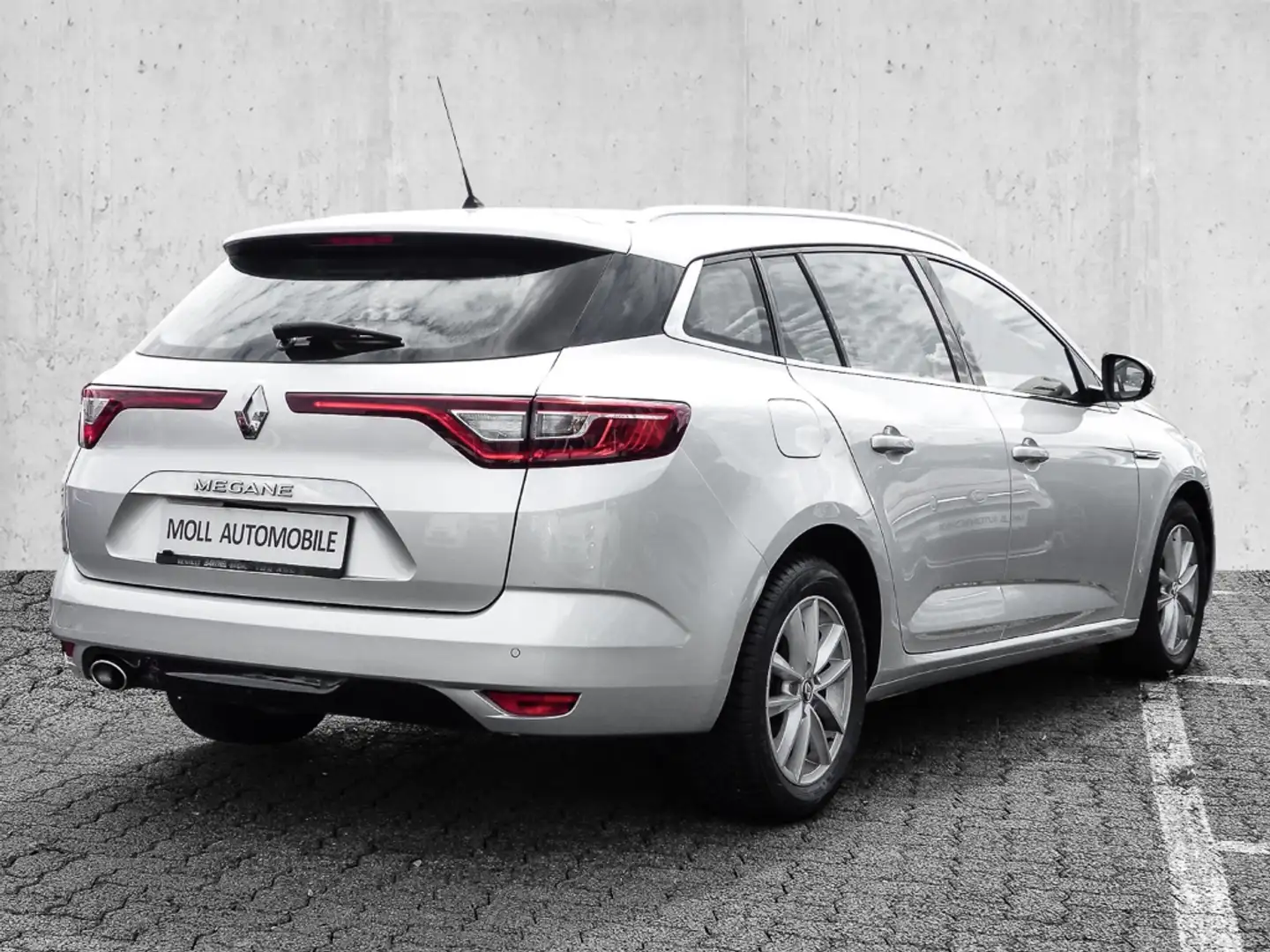 Renault Megane IV Grandtour Intens 1.5 dCi 110 Energy Navi digita Silber - 2
