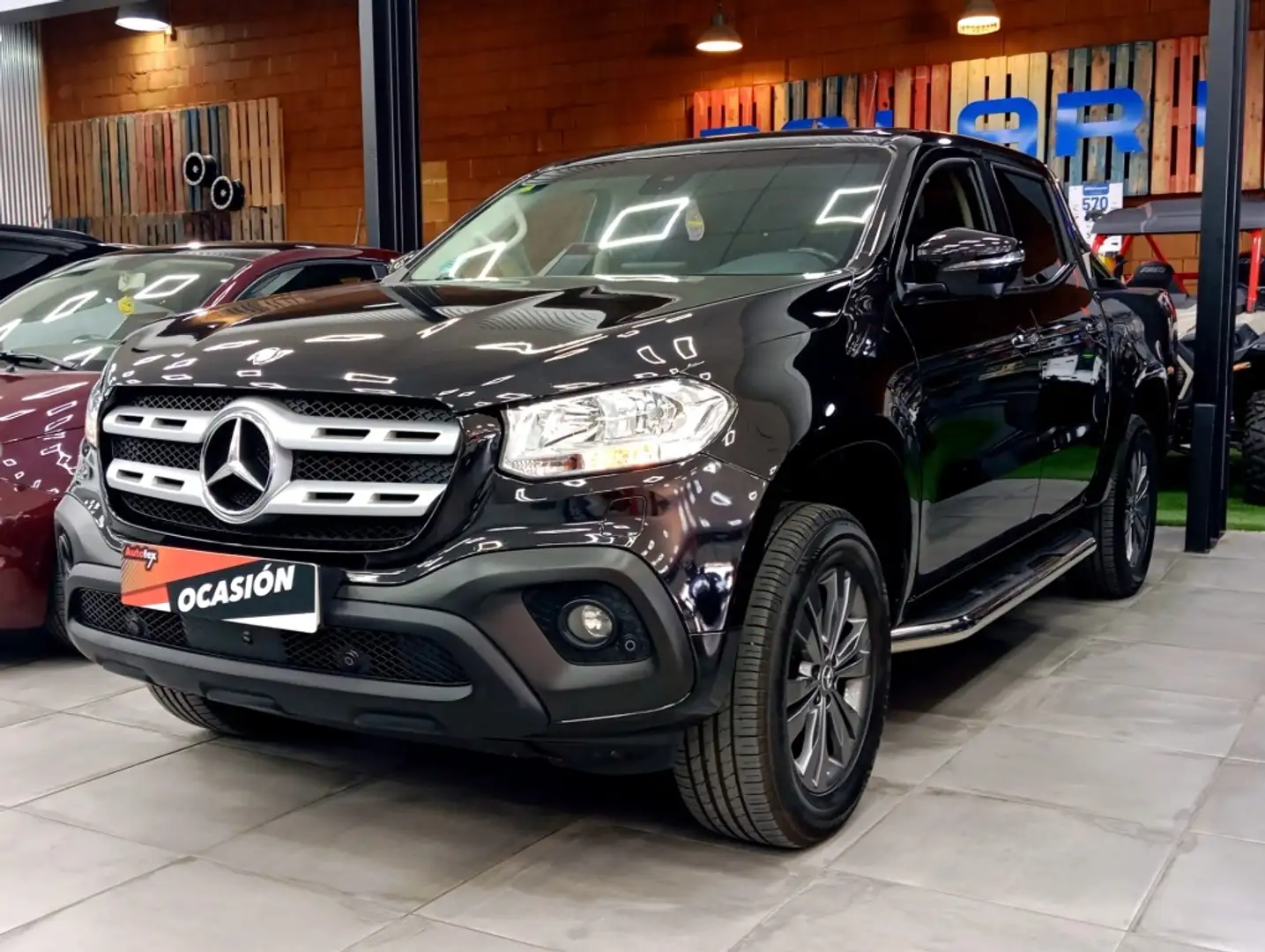 Mercedes-Benz Clase X 250d Pure 4Matic Noir - 1