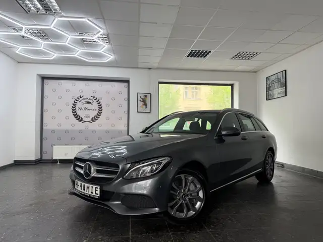 Mercedes-Benz C 400 C400 4M AVANTGARDE BURM LEDER MEMO LED SZH SZB