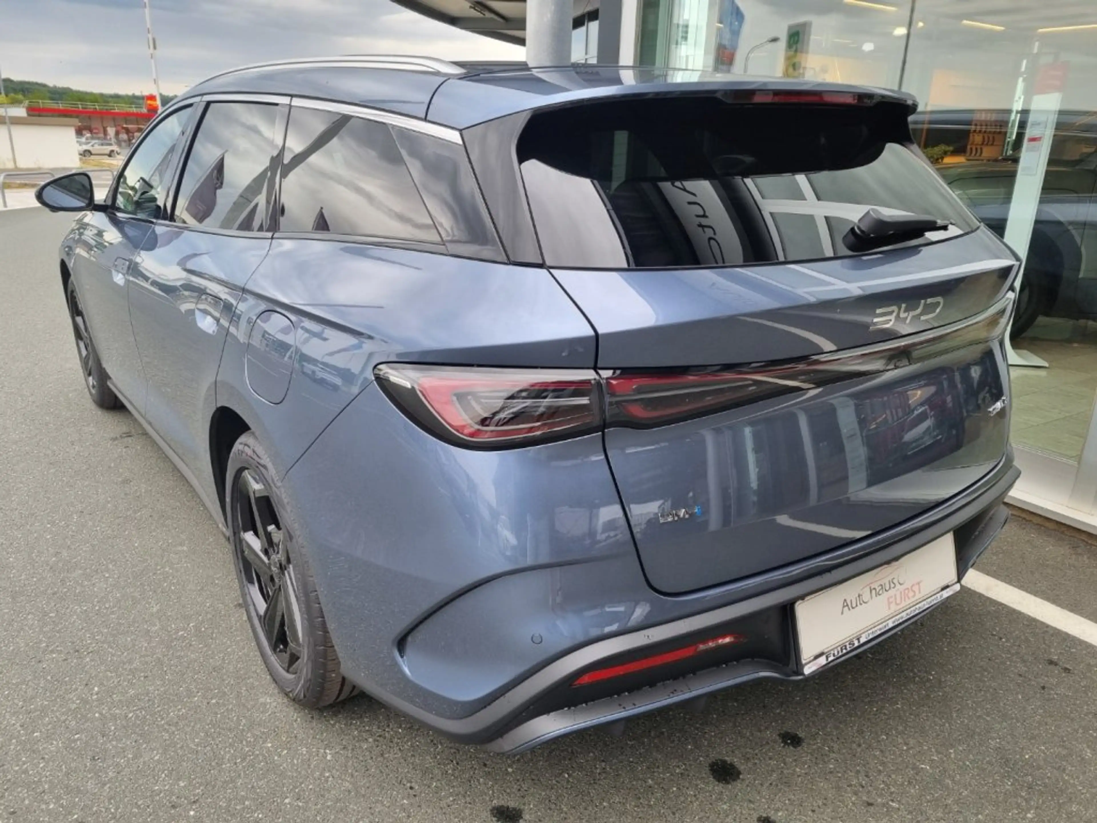 BYD Seal 6 DM-i Touring Comfort — photo 3