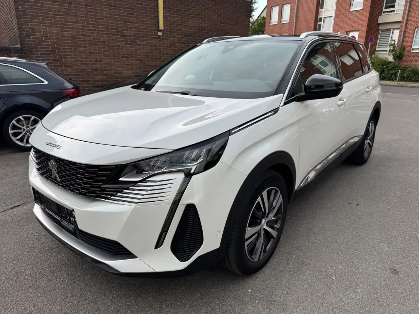 Peugeot 5008 Allure Pack-Navi-LED-360 Kam-7 Sitze Blanco - 1