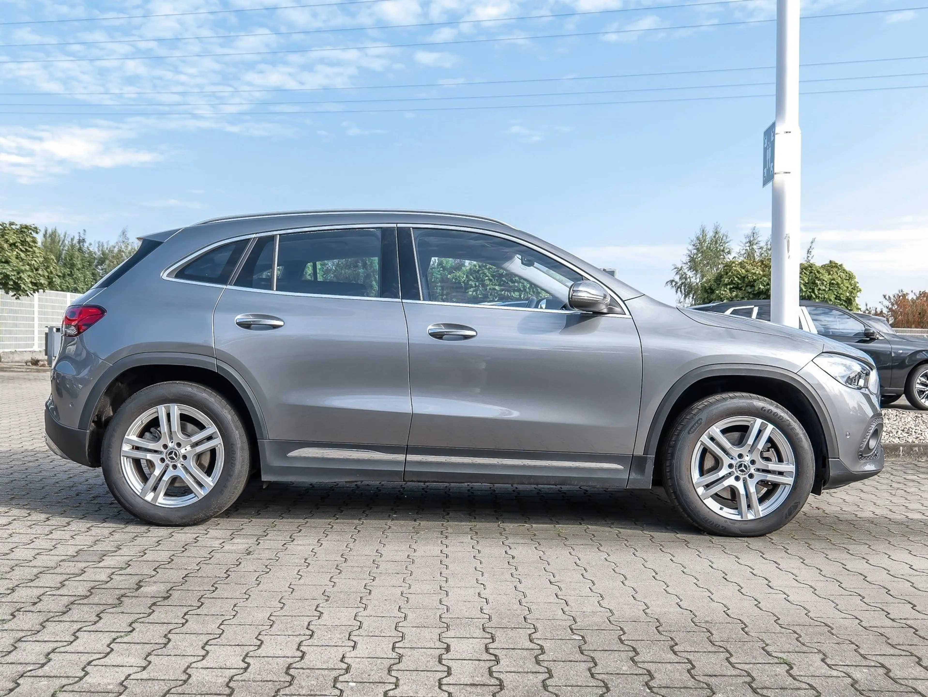Mercedes-Benz GLA 220 d 4Matic 8G-DTC Progressive Navi+AHK+LED+SHZ+RFK+A — photo 10