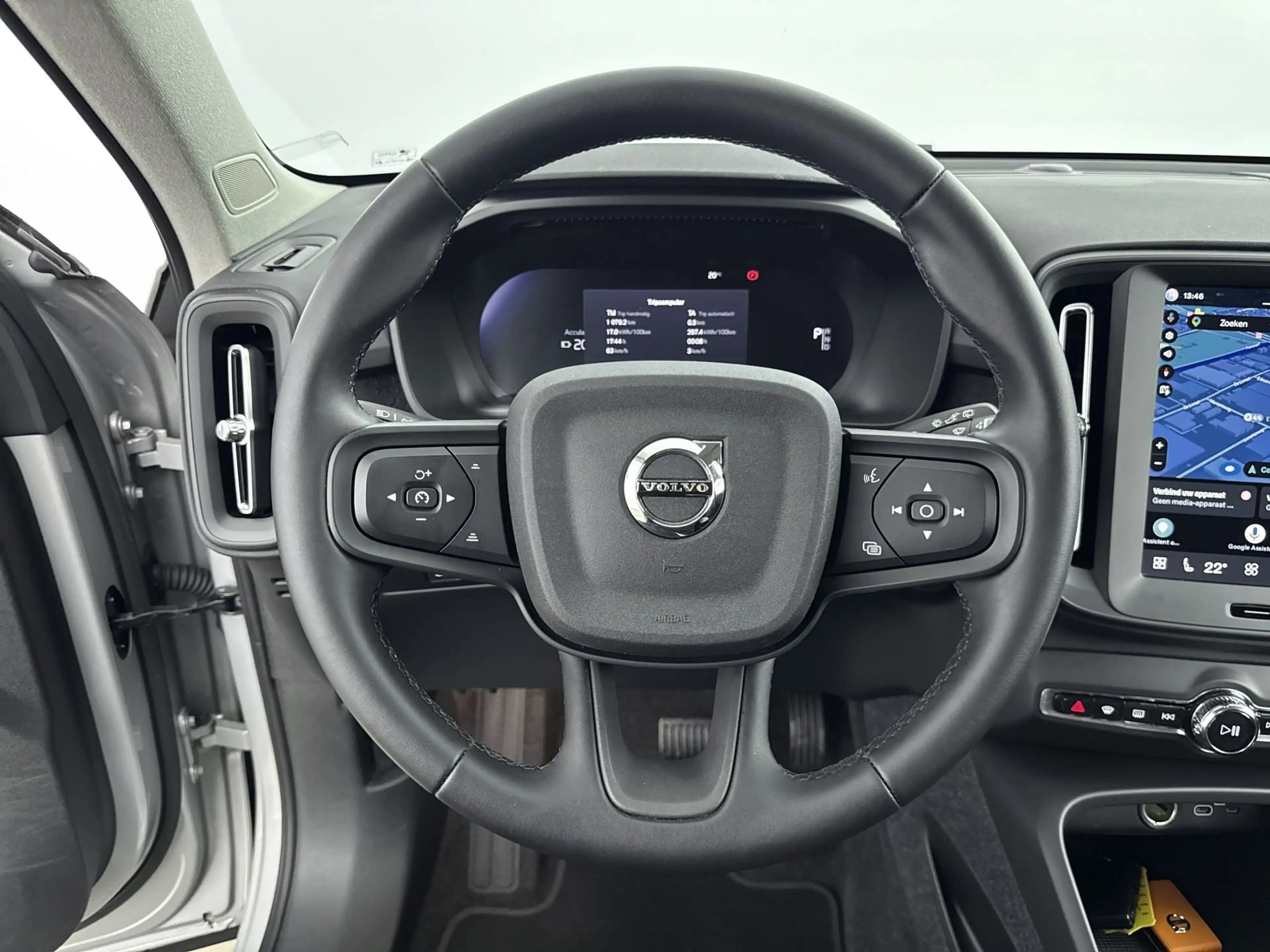 Volvo EX40 Single Motor Essential 70 kWh | Apple Carplay Andr — photo 12