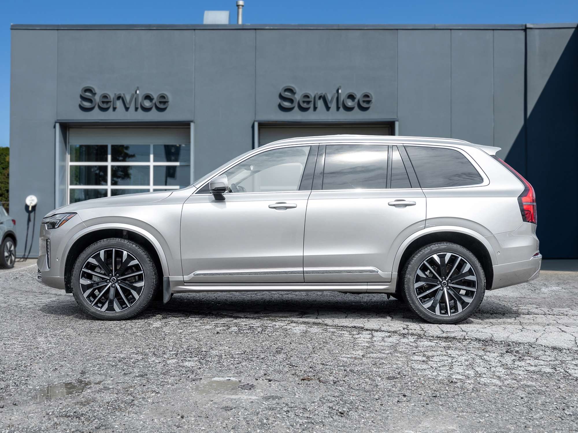 2026 Volvo XC90 B6 AWD PLUS |HARMAN KARDON |CPO RATE FROM 2.99%* alt 4