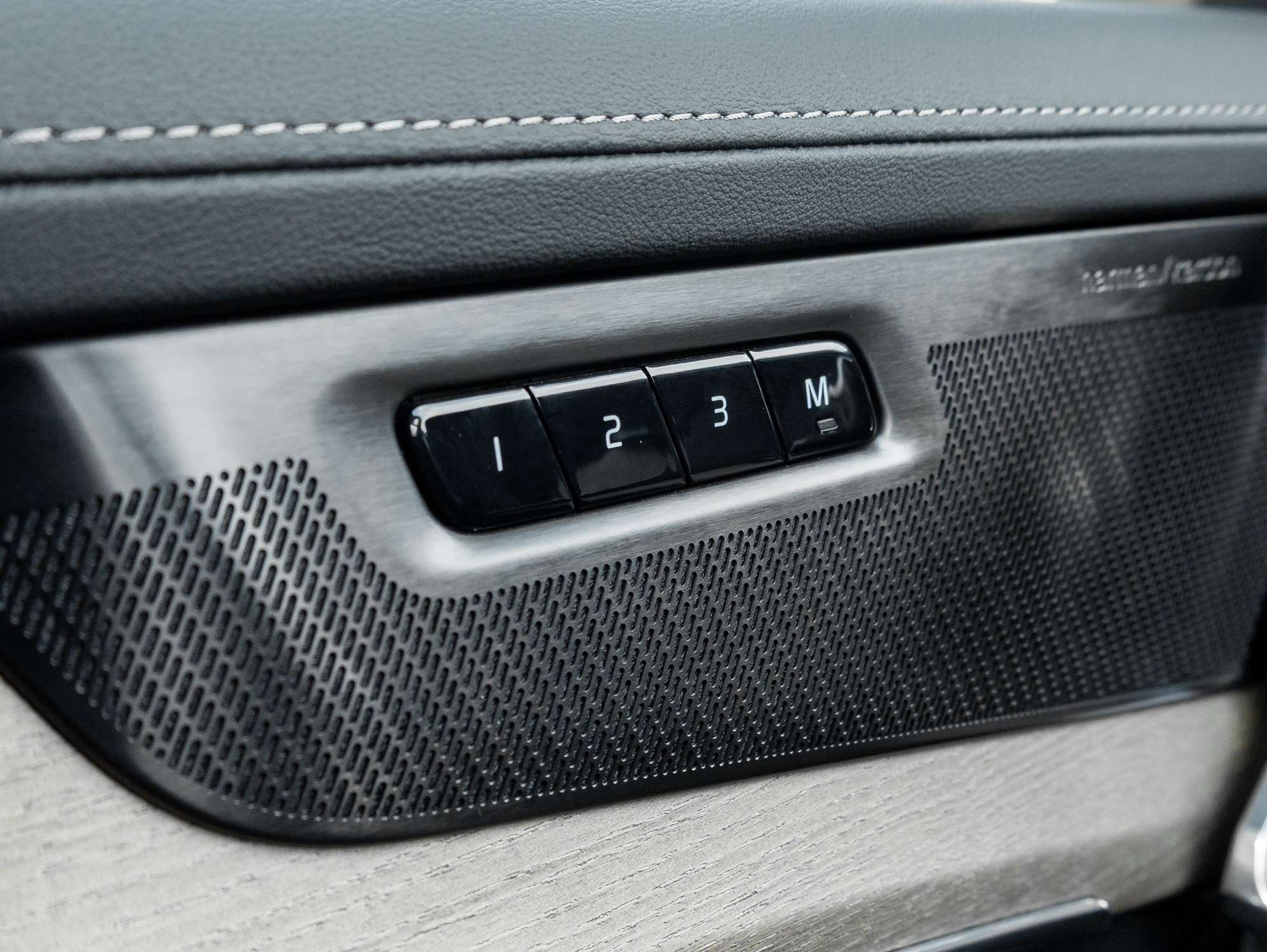 2026 Volvo XC90 B6 AWD PLUS |HARMAN KARDON |CPO RATE FROM 2.99%* thumb 16