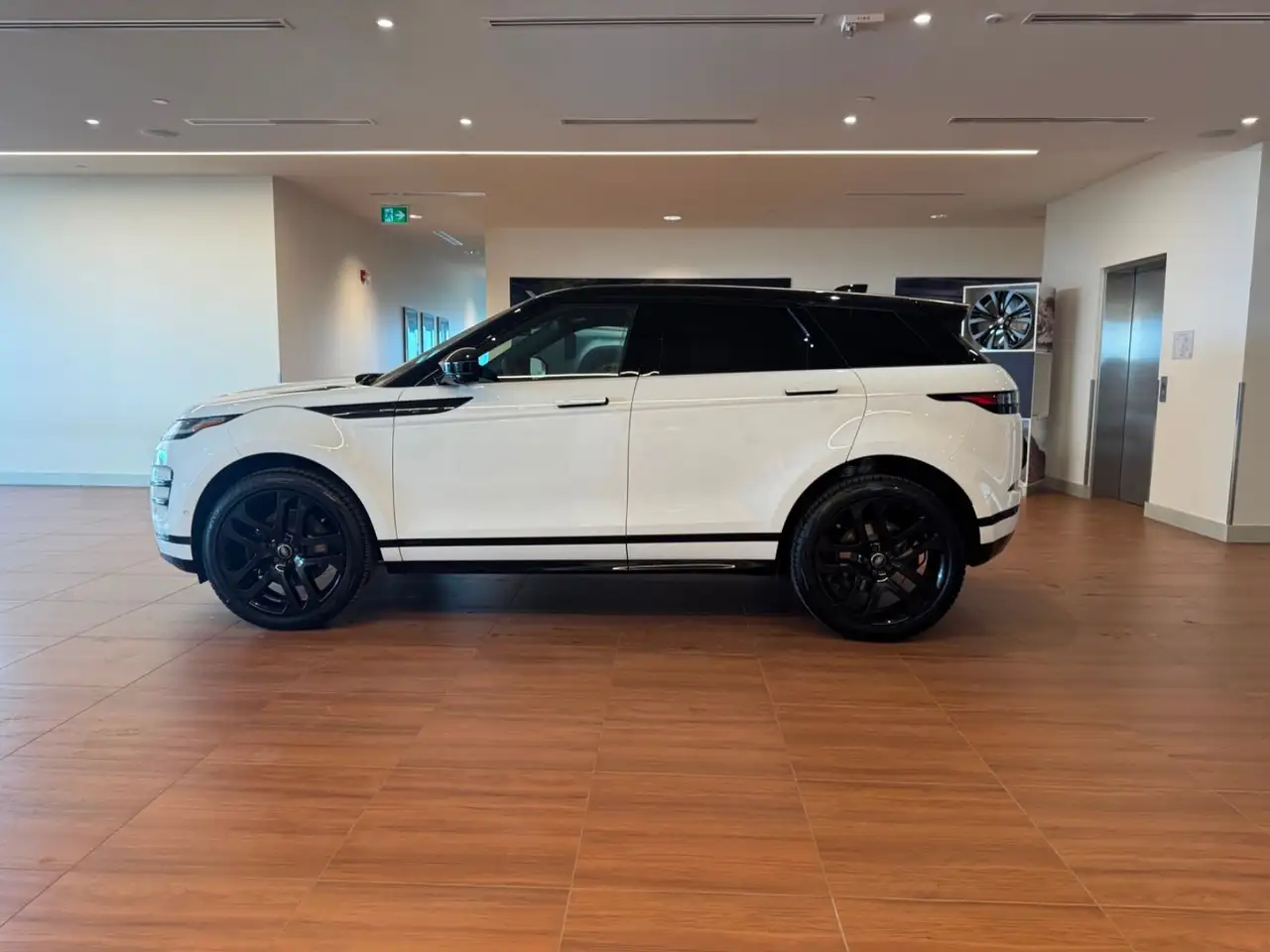 Land Rover Range Rover Evoque снимка Land Rover Range Rover Evoque