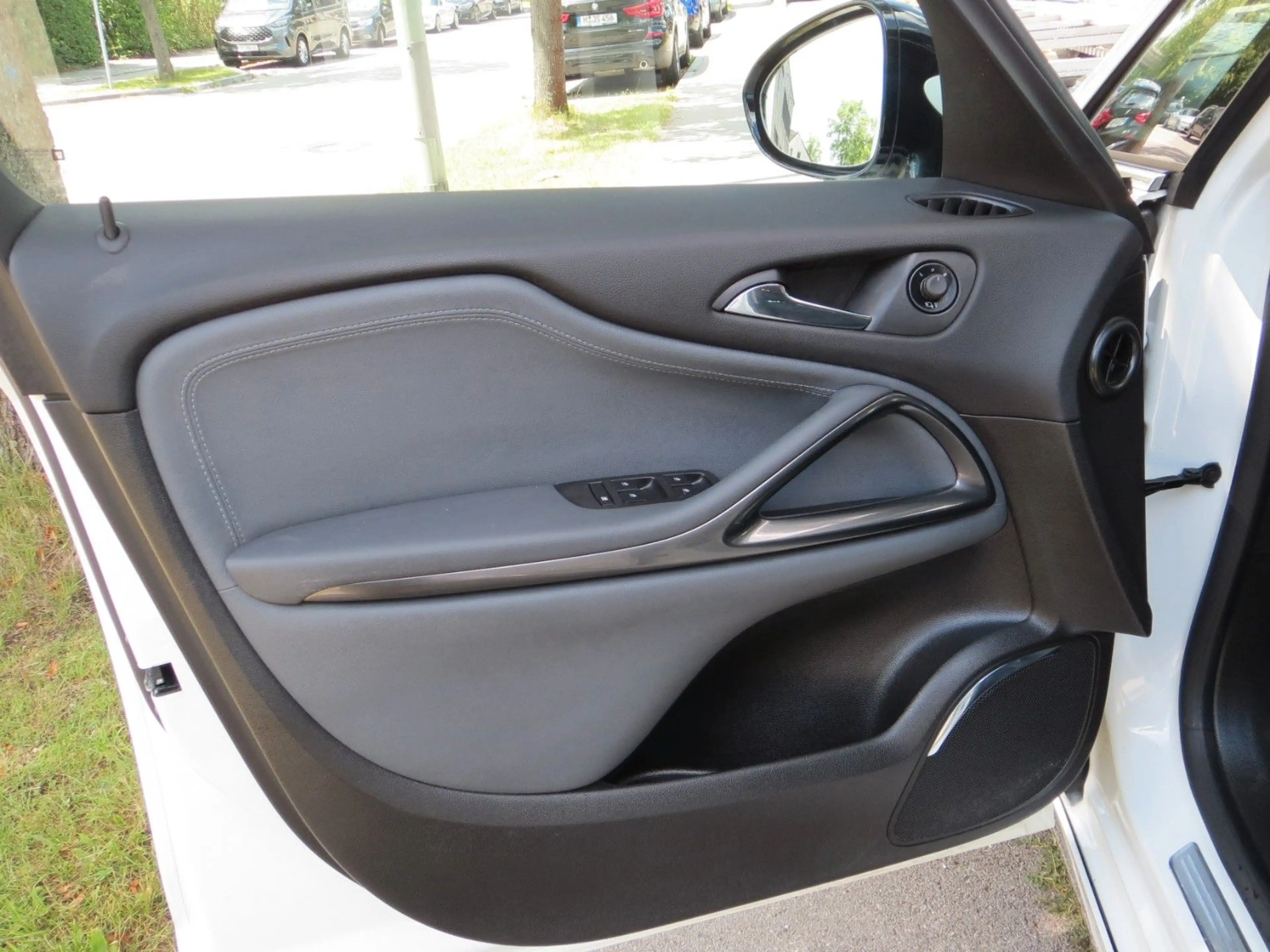 Opel Zafira Tourer OPC-Line* 7 Sitze*Leder*Navi*19" — photo 9