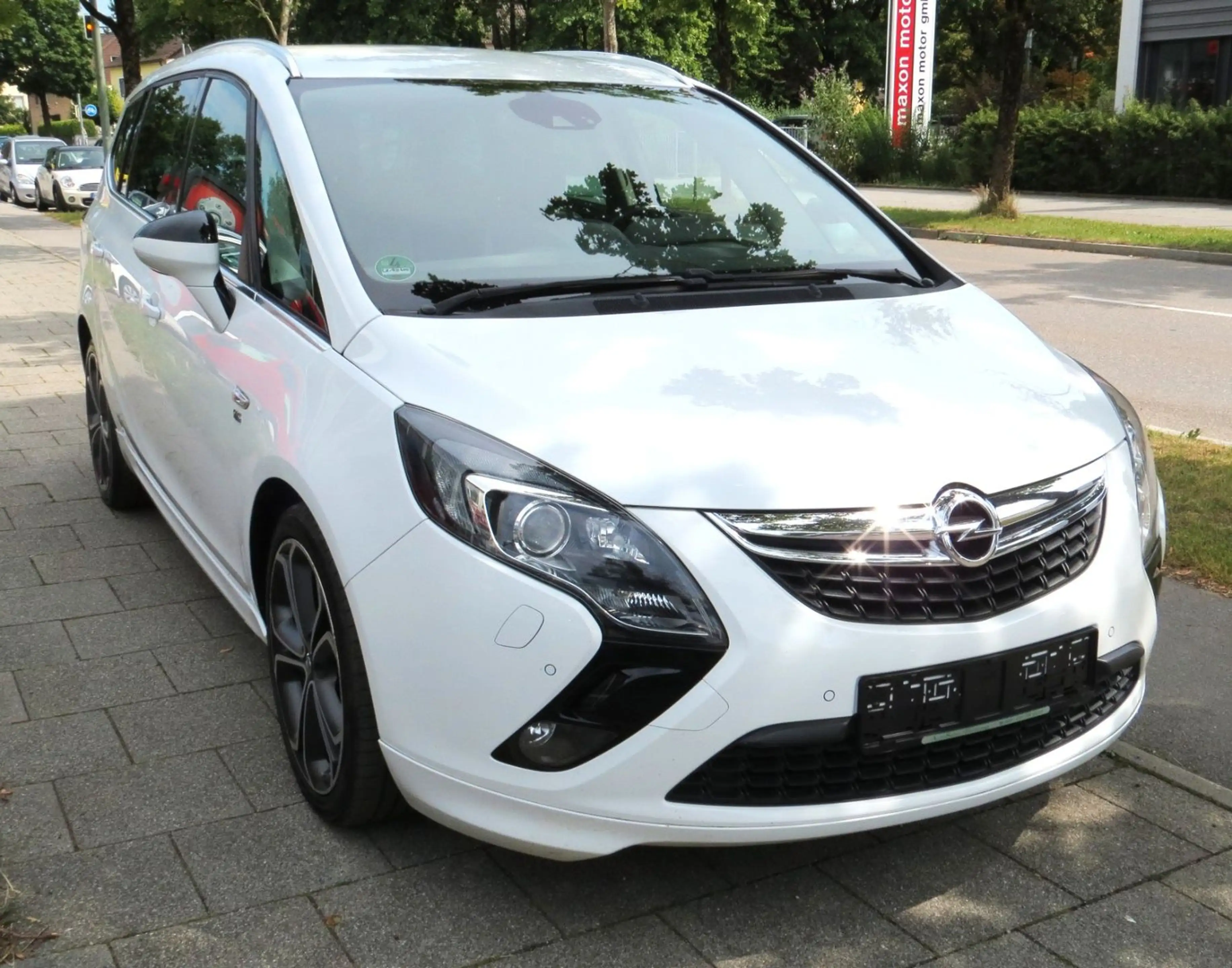 Opel Zafira Tourer OPC-Line* 7 Sitze*Leder*Navi*19" — photo 3