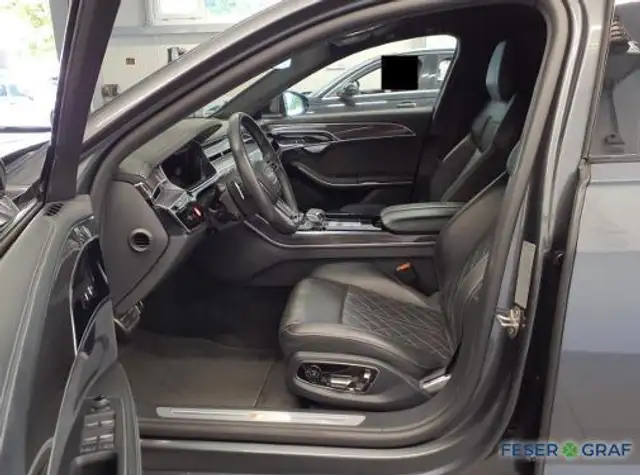 Audi A8 view 6