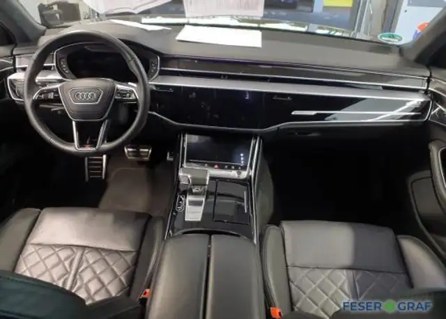 Audi A8 view 7