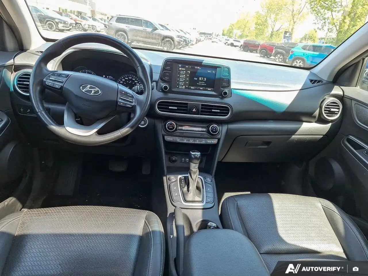 Hyundai KONA снимка Hyundai KONA