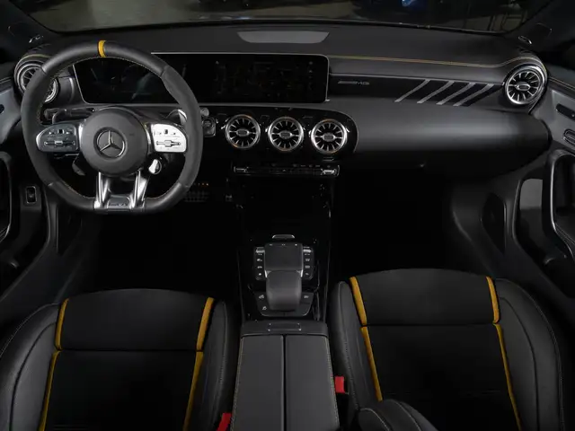 Mercedes-Benz Cla view 13