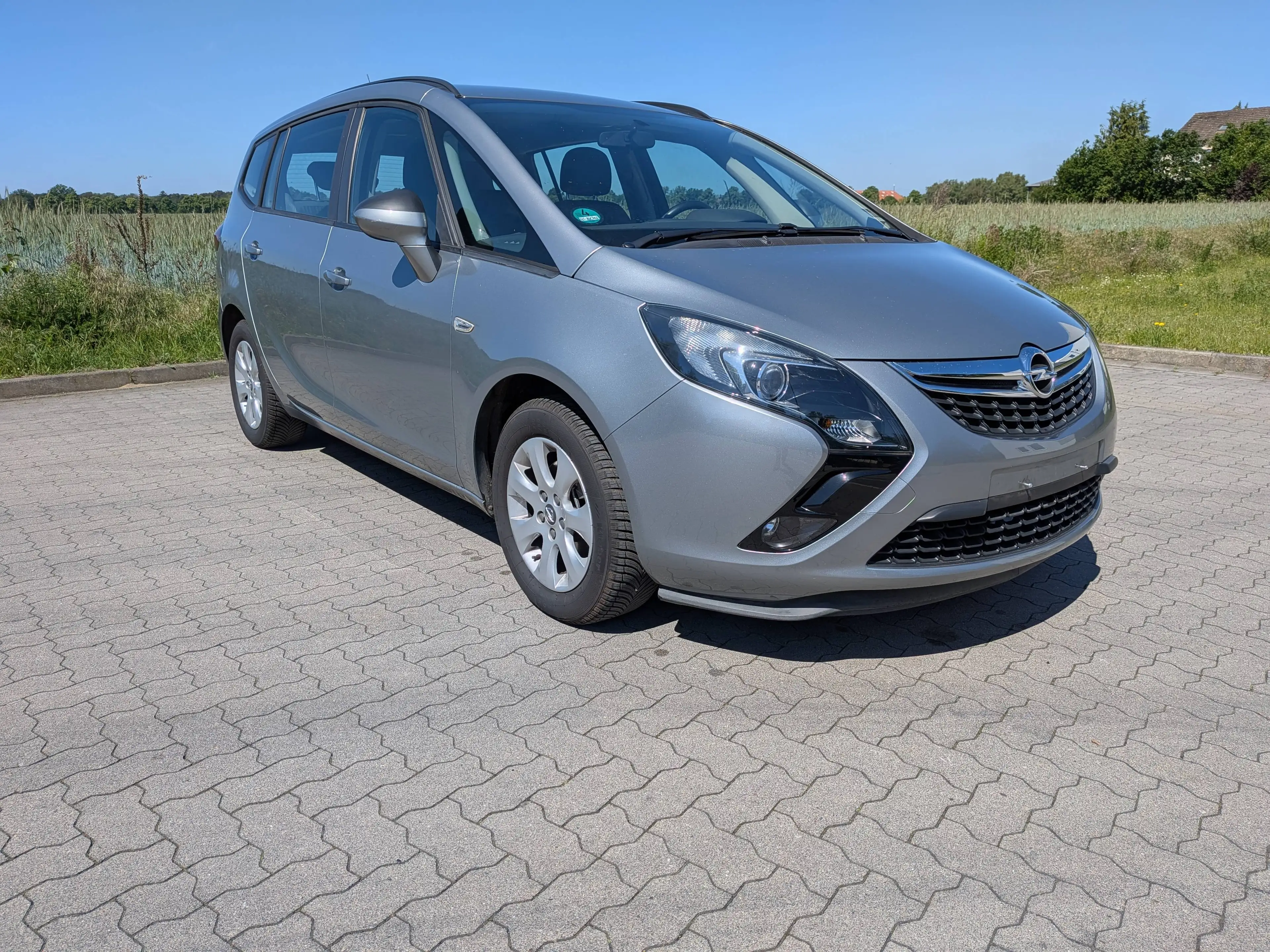 Opel Zafira Tourer Edition*Tüv neu*allwetterreifen