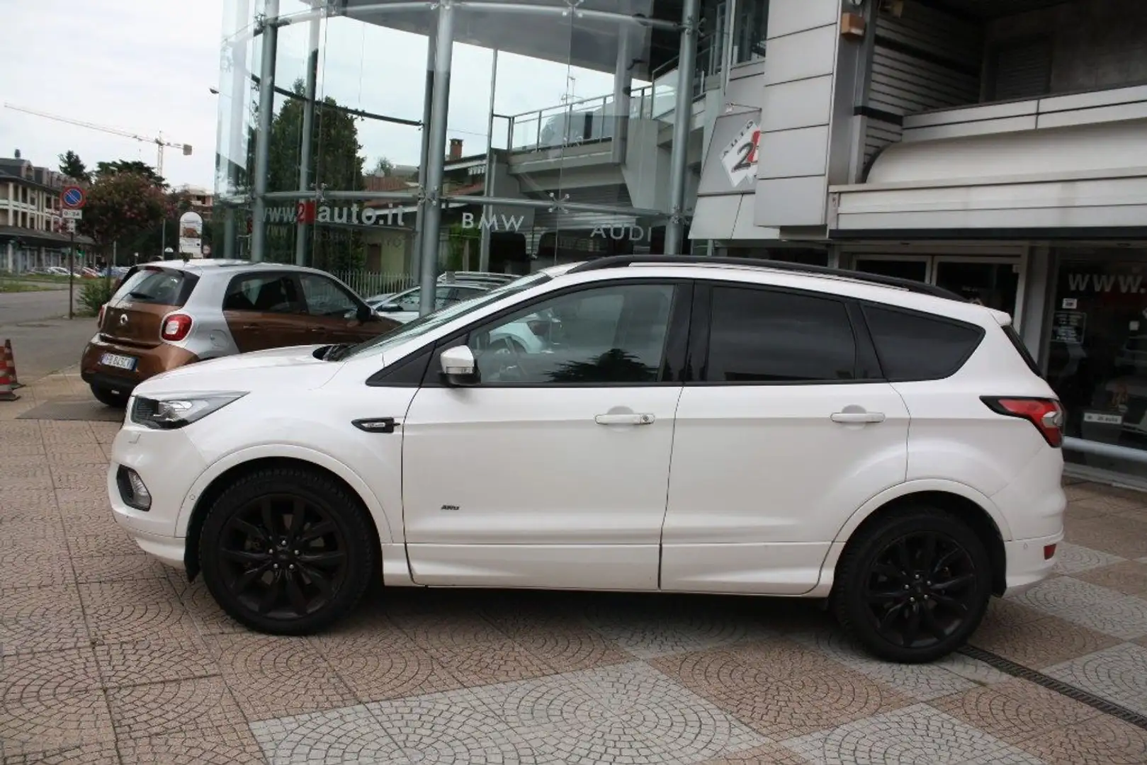 Ford Kuga 2.0 TDCI 180 CV S&S 4WD Powershift ST-Line Bianco - 2
