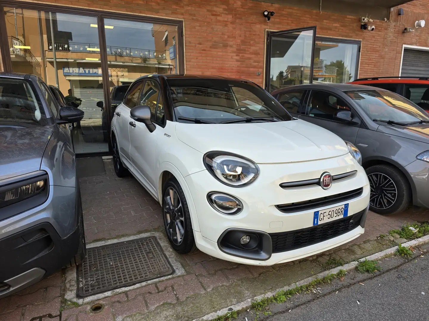 Fiat 500X 1.3 mjt Sport 95cv Bicolor TETTO NERO Bianco - 2