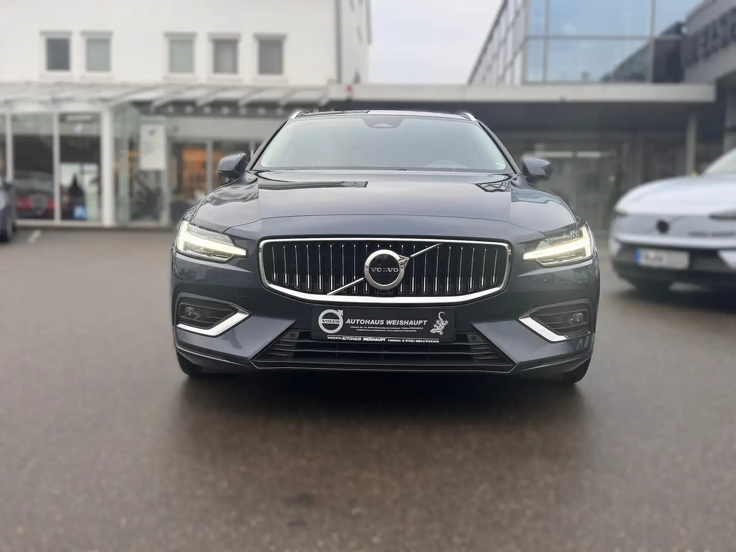 Volvo V60 B4*Plus Bright*ACC*BLIS*Licht-/Winterpaket* Blau - 2