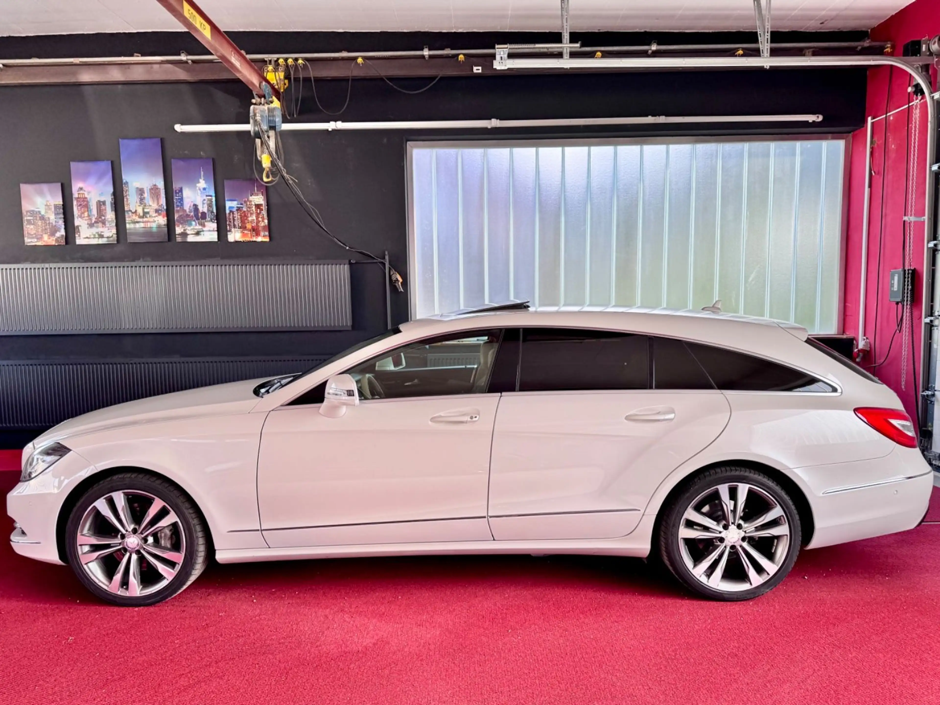 Mercedes-Benz CLS 350 4Matic Glasdach ILS Airmatic AHK 19" — photo 8