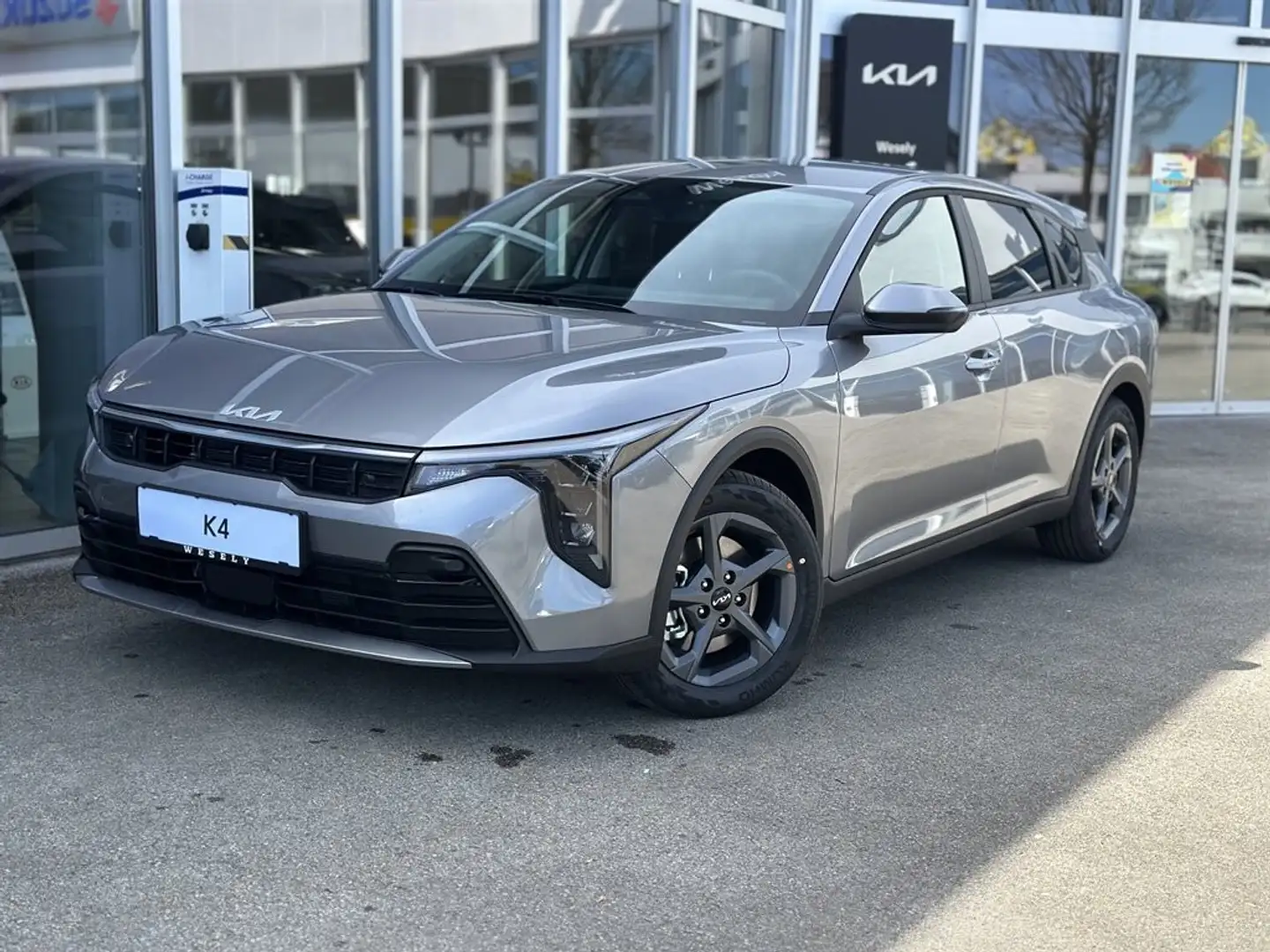 Kia K4 1,0 TGDI 48V Silber Grau - 1