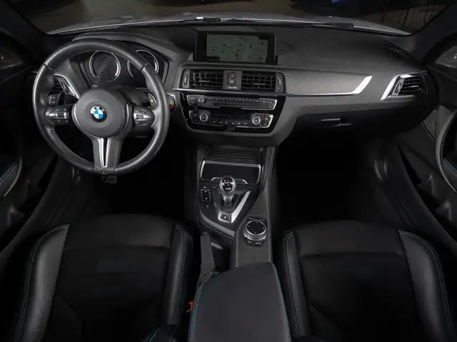BMW M2 view 12