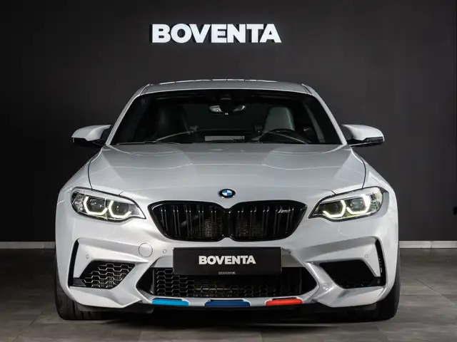 BMW M2 view 2