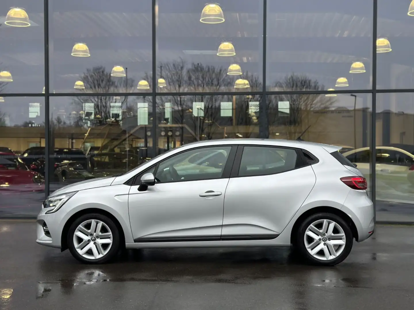 Renault Clio TCe 90 X-tronic Zen NAVI/KLIMA/SHZ/CARPLAY Srebrny - 2