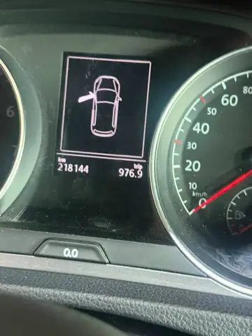 Volkswagen Golf view 13