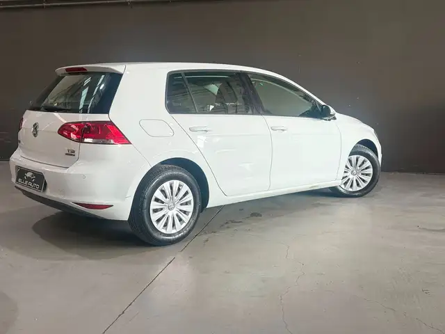 Volkswagen Golf view 5