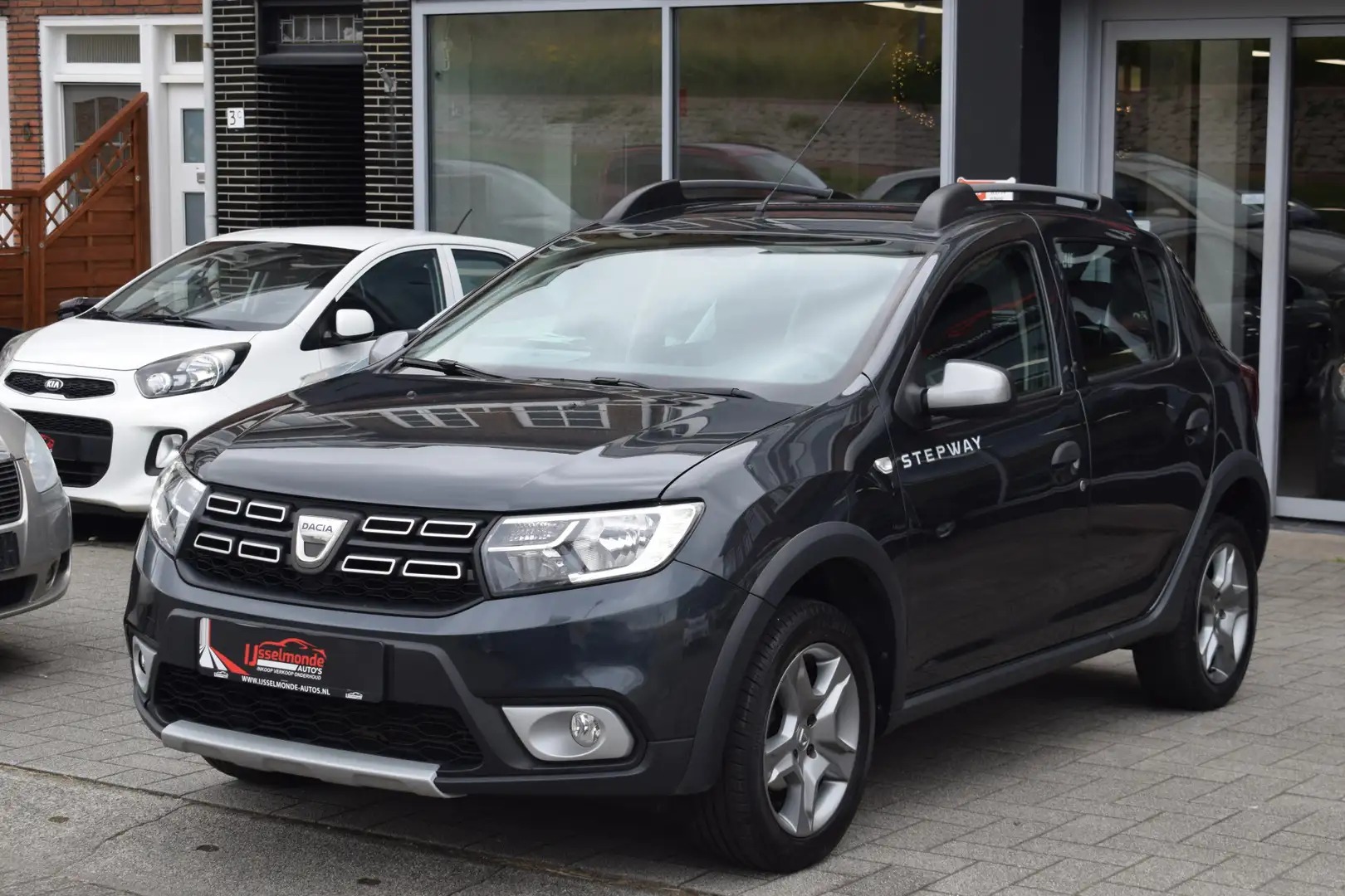 Dacia Sandero 0.9 TCe SL Stepway Airco PDC Cruise Navi Grigio - 2