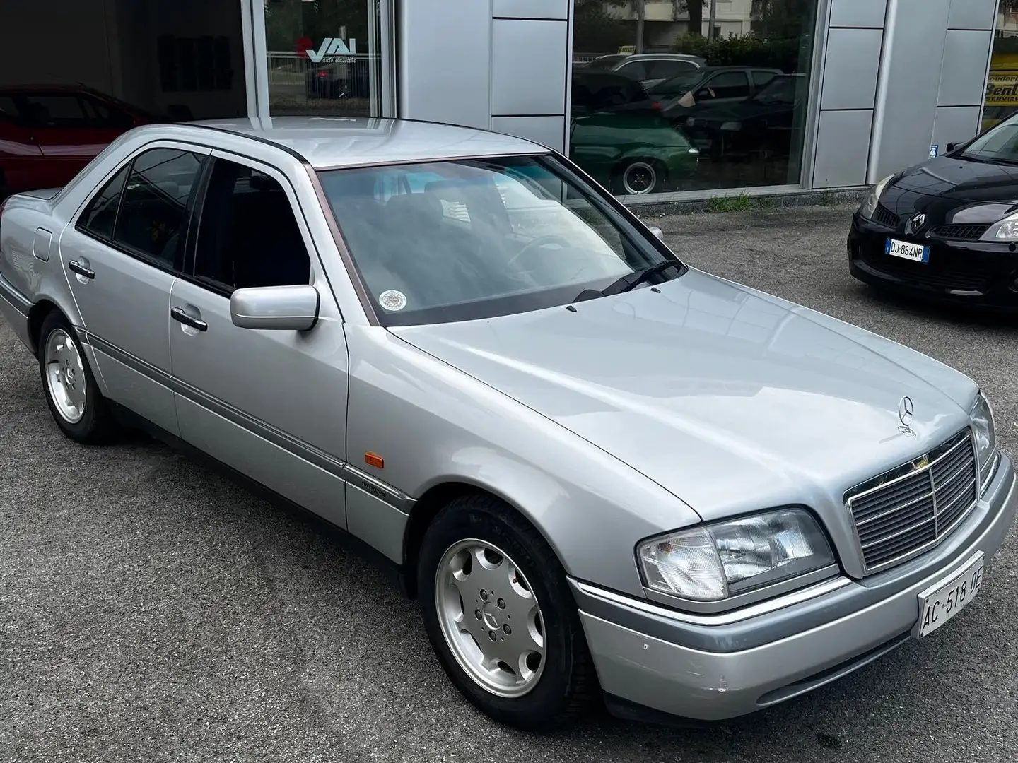 Mercedes-Benz C 200 Classe C - W202 Berlina Elegance c/2airbag Argento - 2