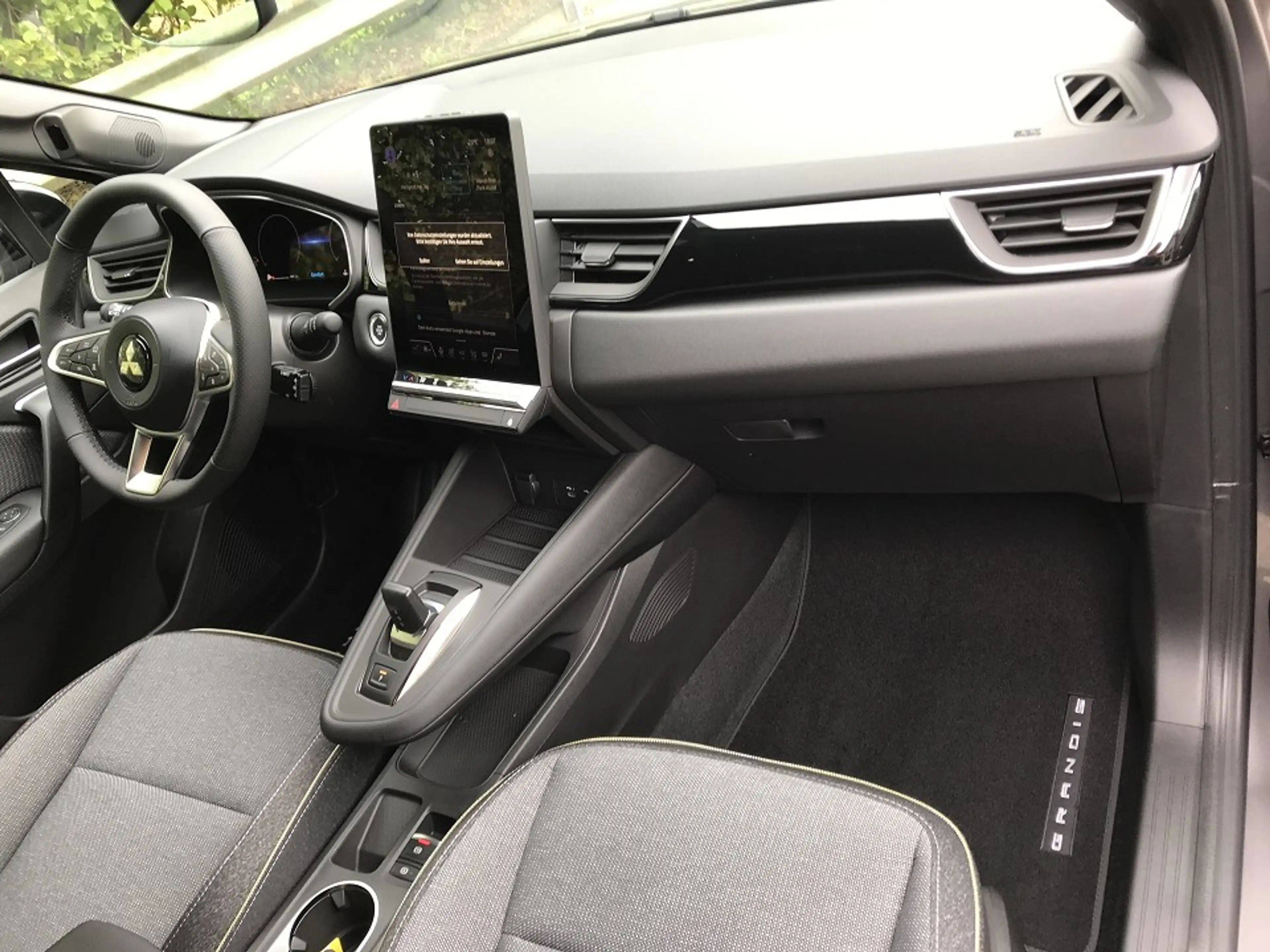 Mitsubishi Grandis Intro Edition 1,3 l Turbo-Benziner 7DCT — photo 14