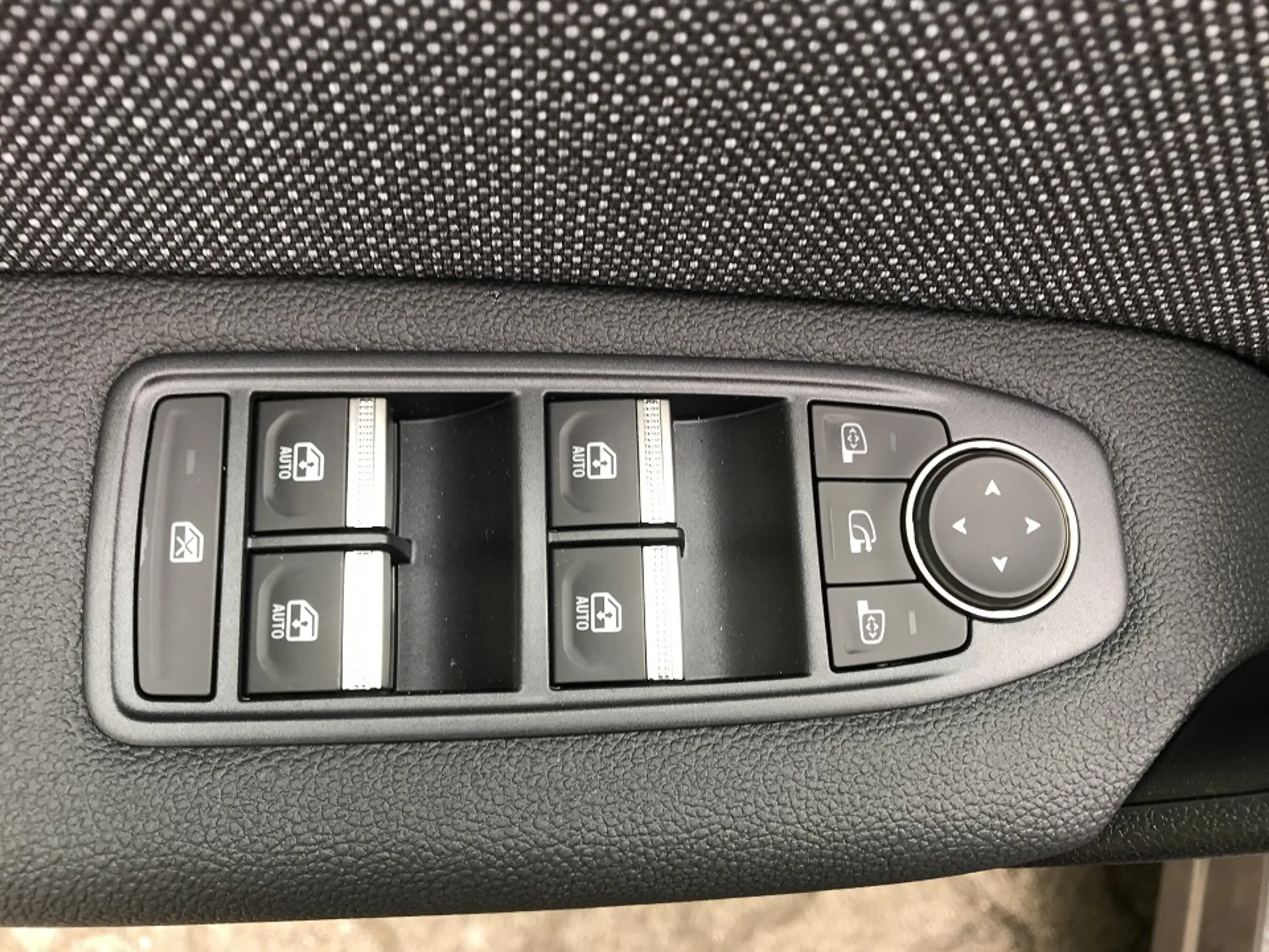 Mitsubishi Grandis Intro Edition 1,3 l Turbo-Benziner 7DCT — photo 9