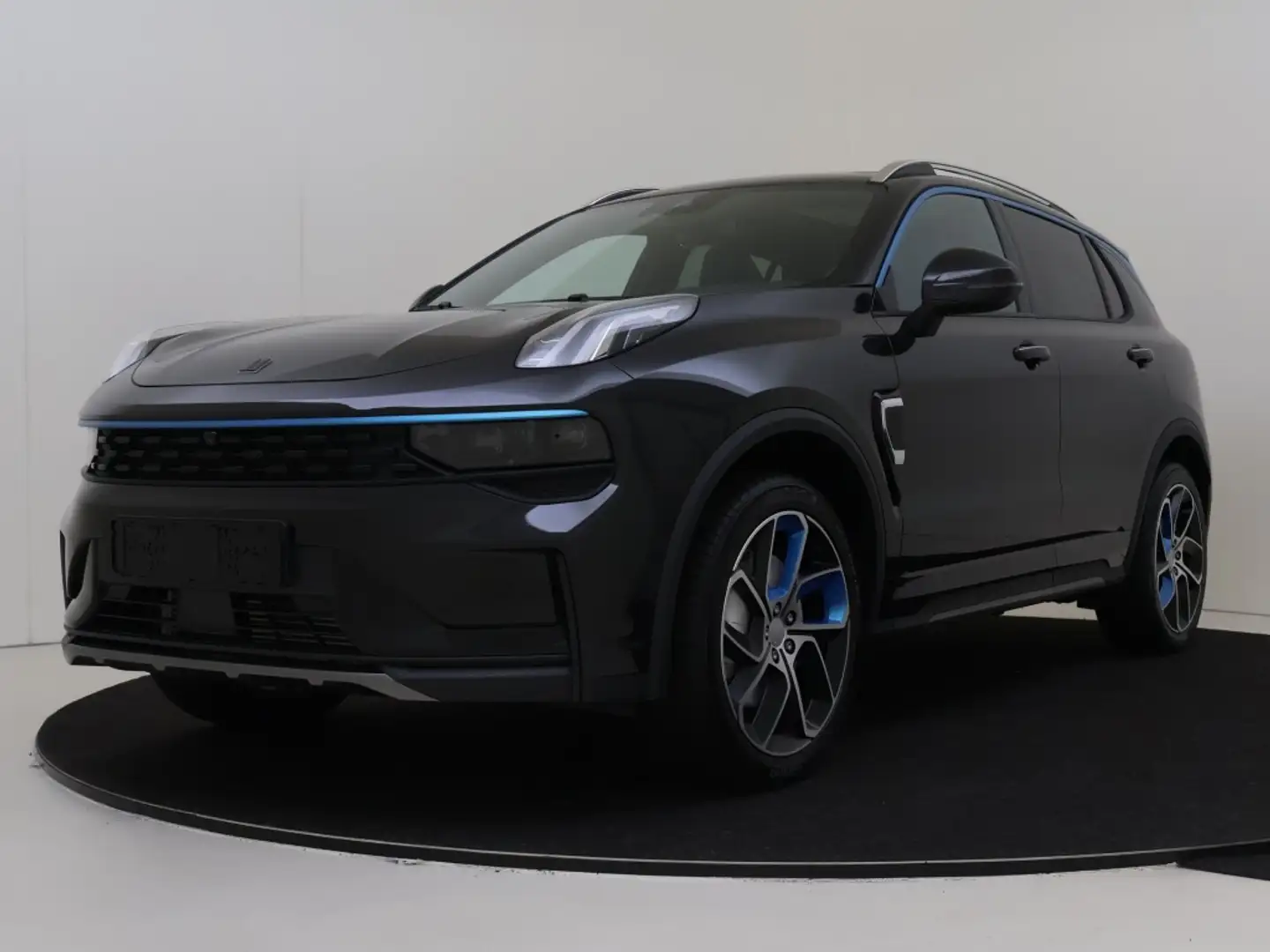 Lynk & Co 01 1.5 | NIEUW | Rijklaar | 360° camera | Panoramadak Noir - 2