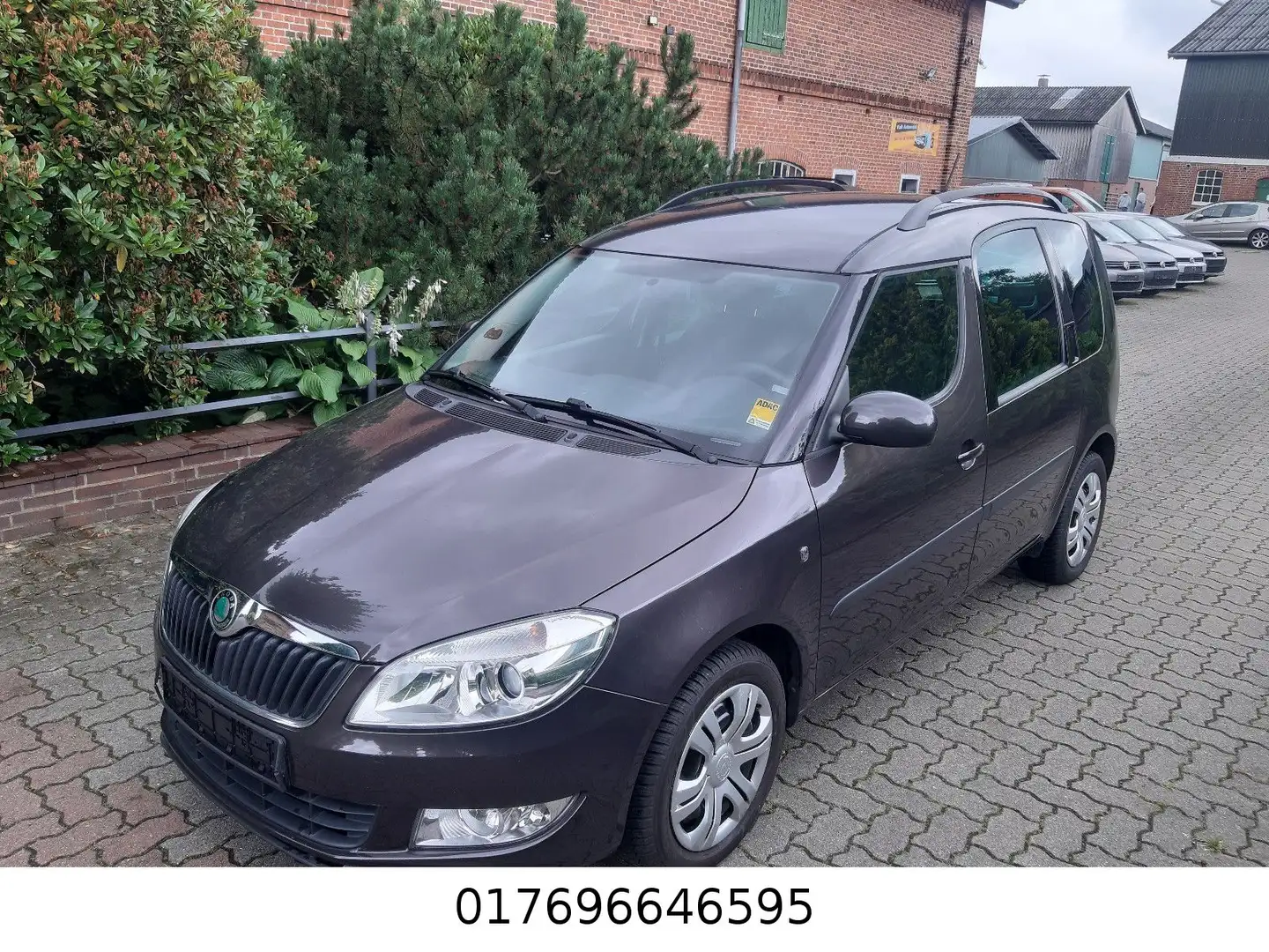 Skoda Roomster 1.2l TSI DSG 77kW Style Szary - 1