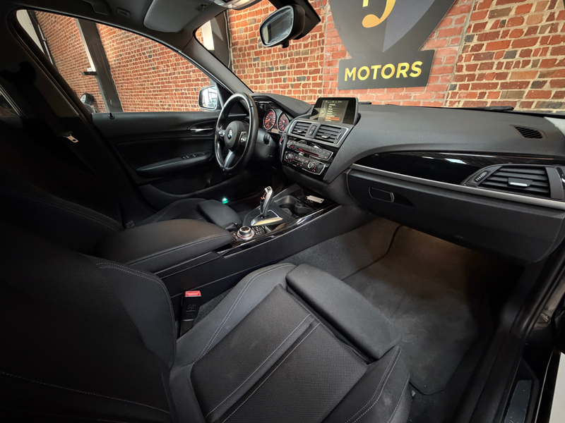 BMW 118 dA • LED • Navi • Automaat • Euro 6b — photo 12