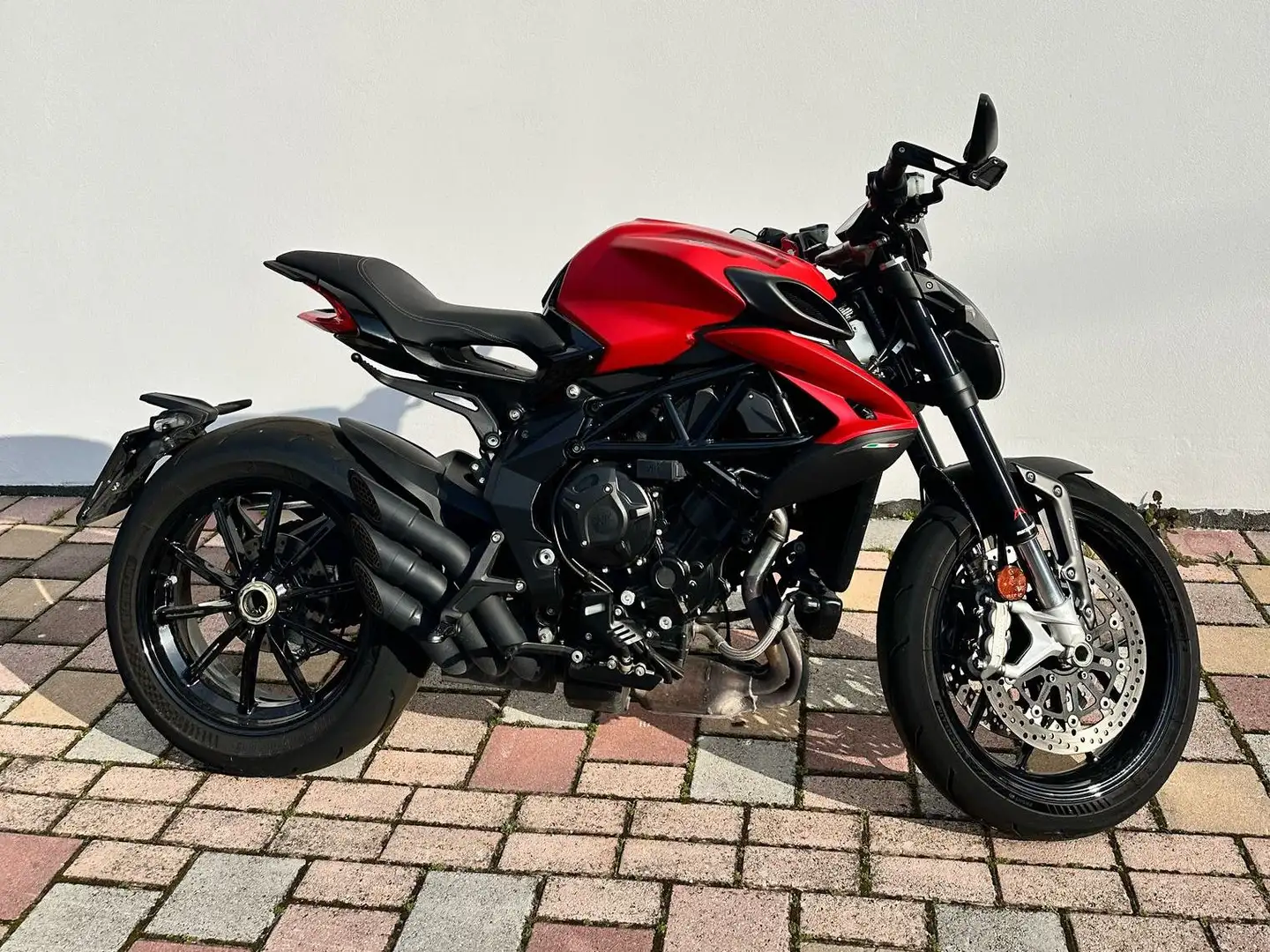 MV Agusta Brutale 800 Brutale 800 Rosso Rouge - 1