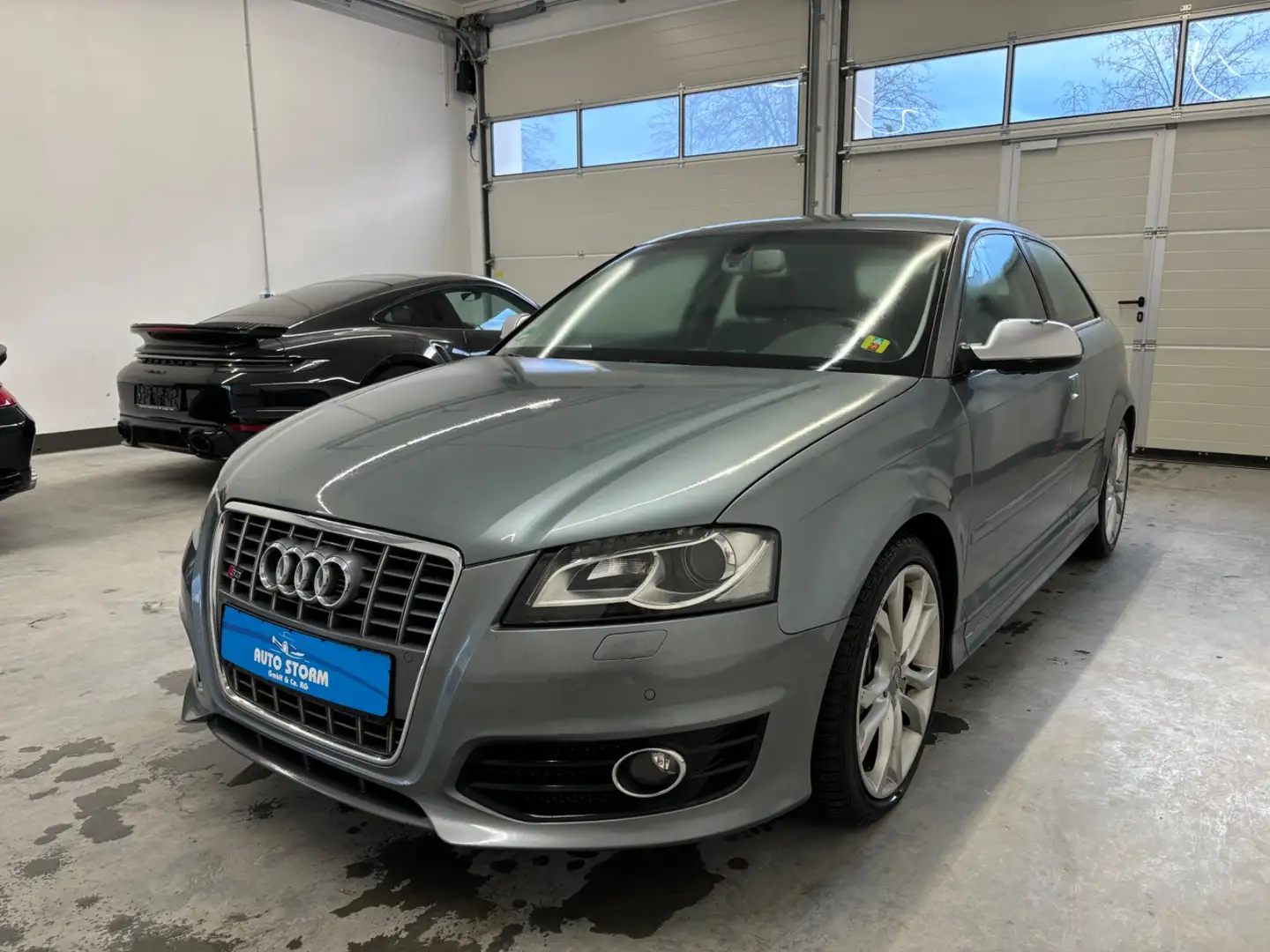 Audi S3 2.0 quattro TFSI*Xenon*Navi*PDC* Gris - 1